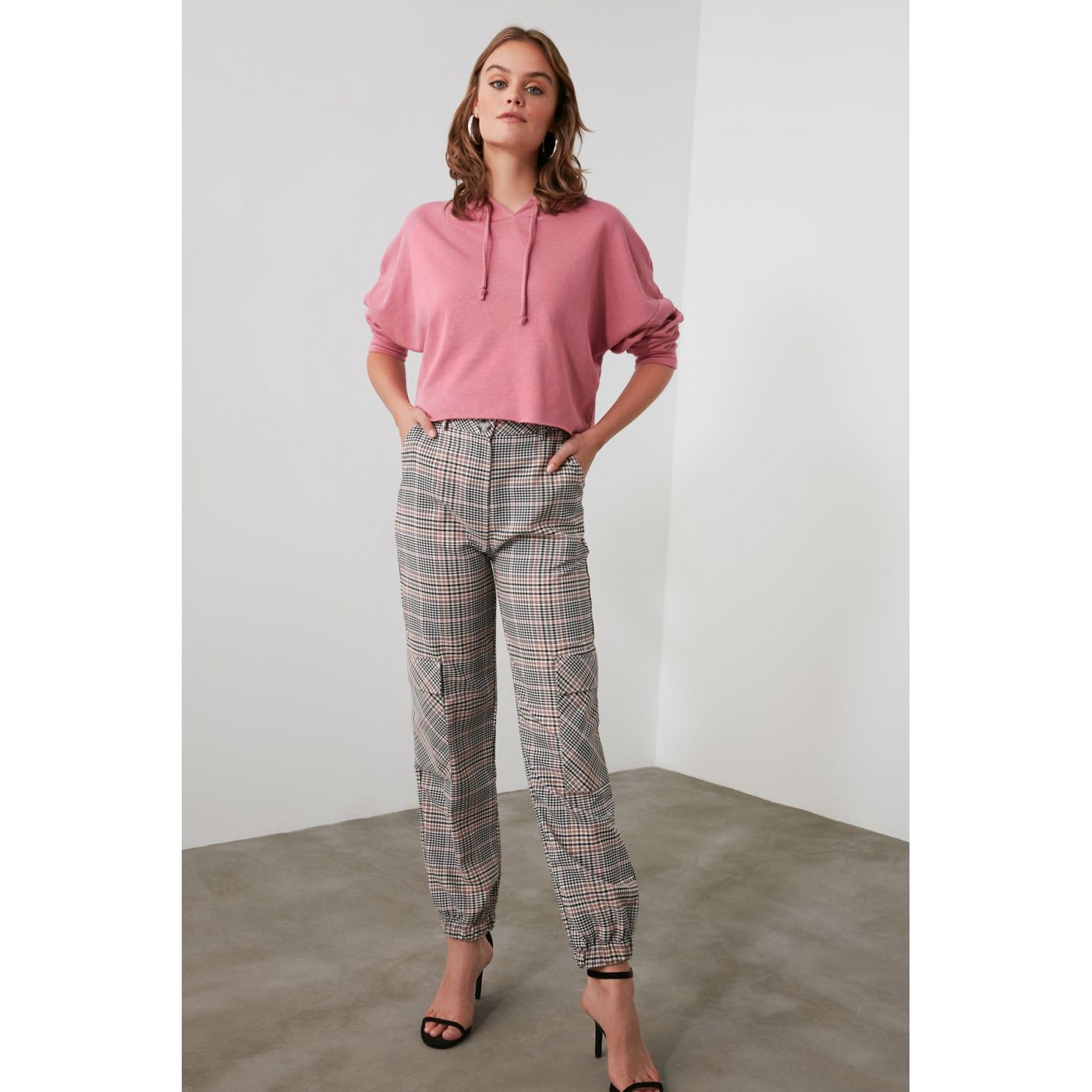Trendyol Grey Pocket Detailed Trousers