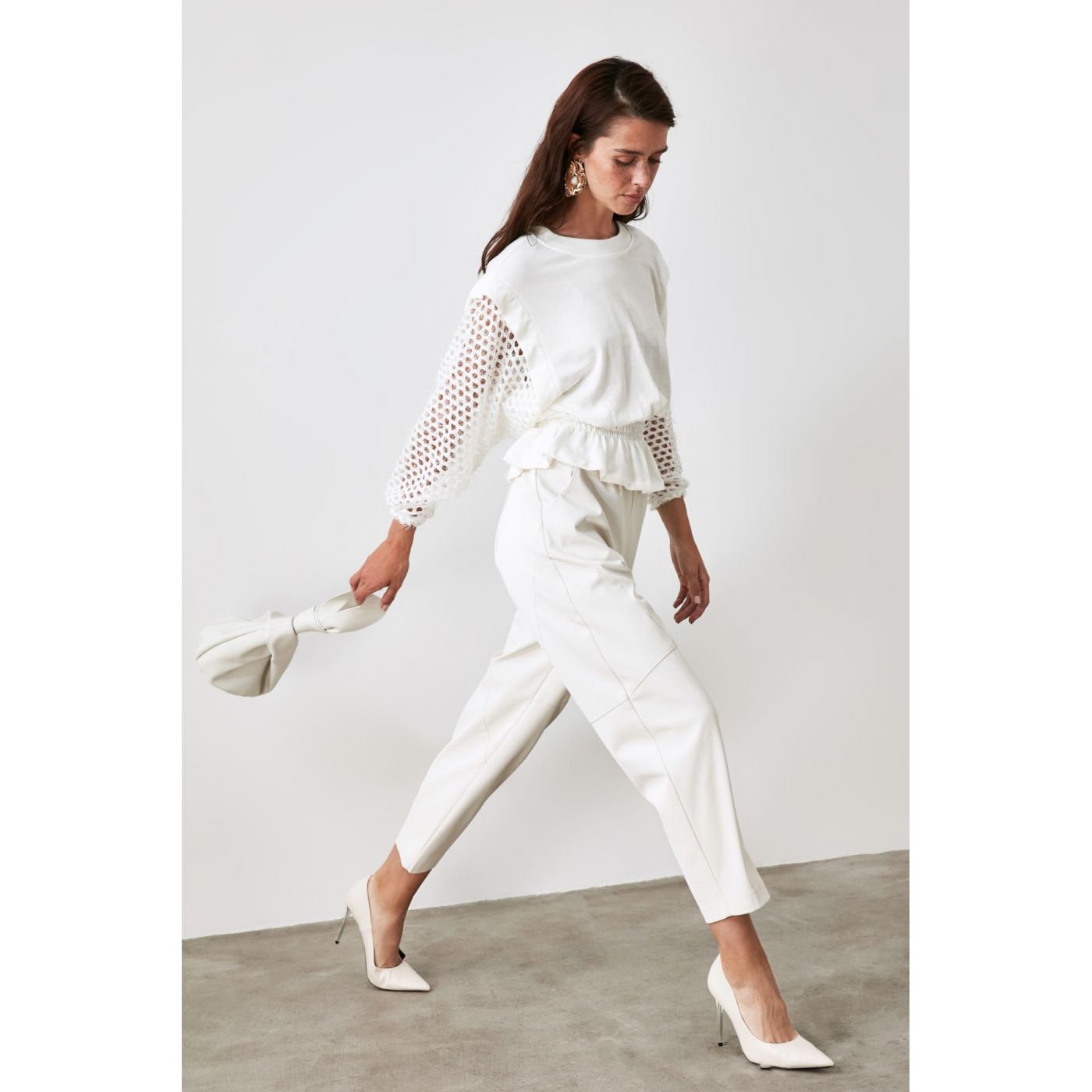 Trendyol White Gipeli Knitted Blouse