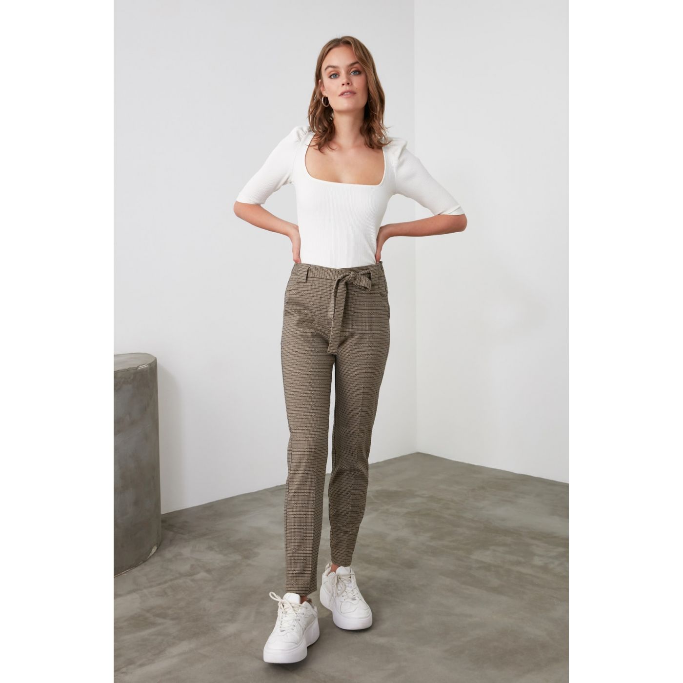 Trendyol Mink Fastening Pants