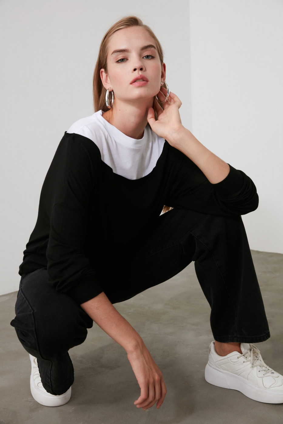 Trendyol Black Suprem Collar Knitted T-Shirt