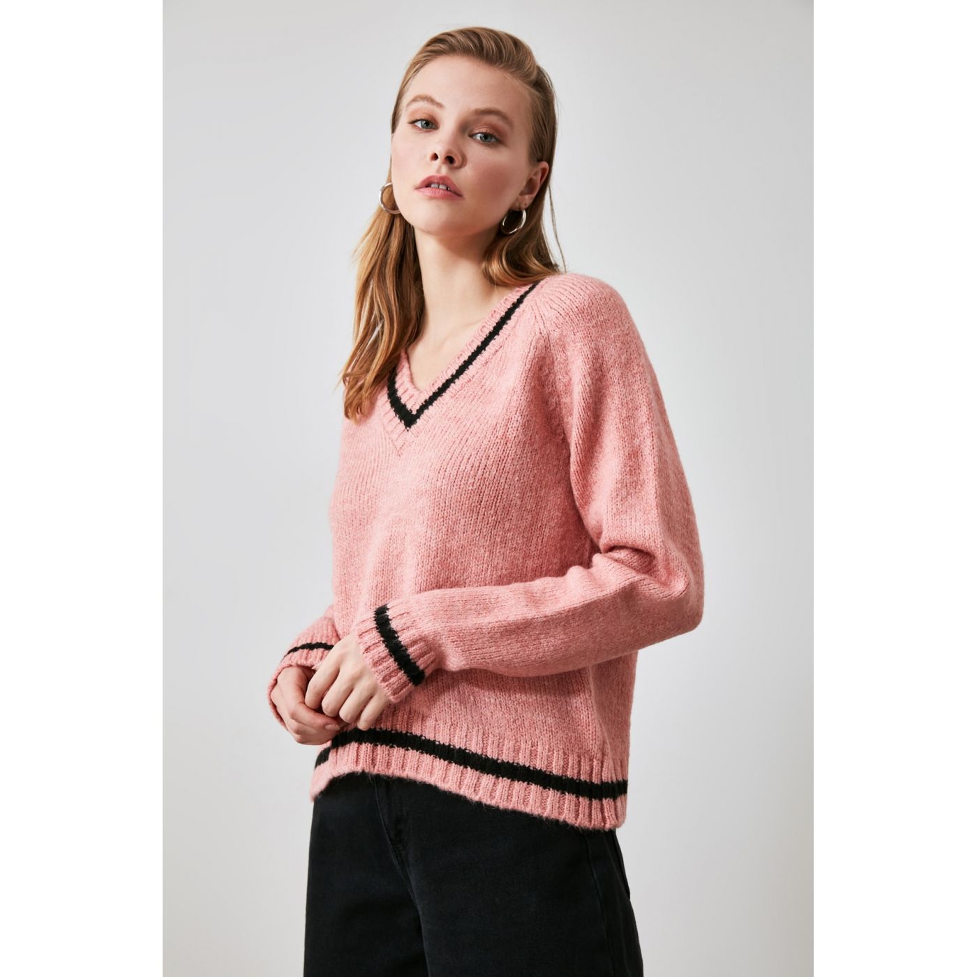 Trendyol Knitwear Sweater with Rose Dry Contrast Collar DetailING
