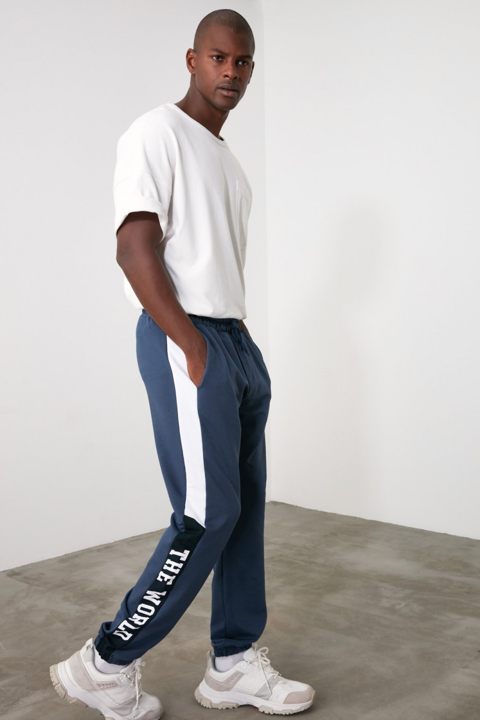 Trendyol Indigo Men's Tracksuit bottom