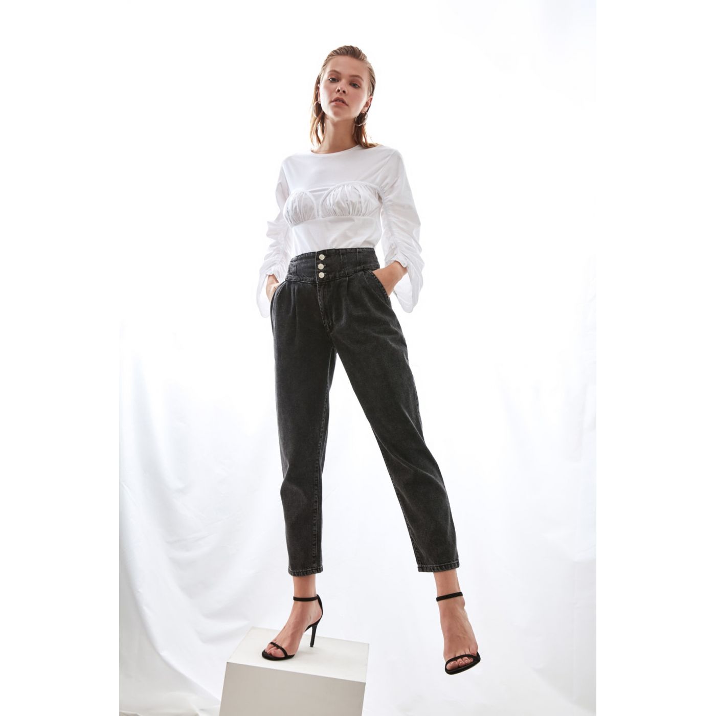 Trendyol Black Waist Detail Super High Waist Mom Jeans