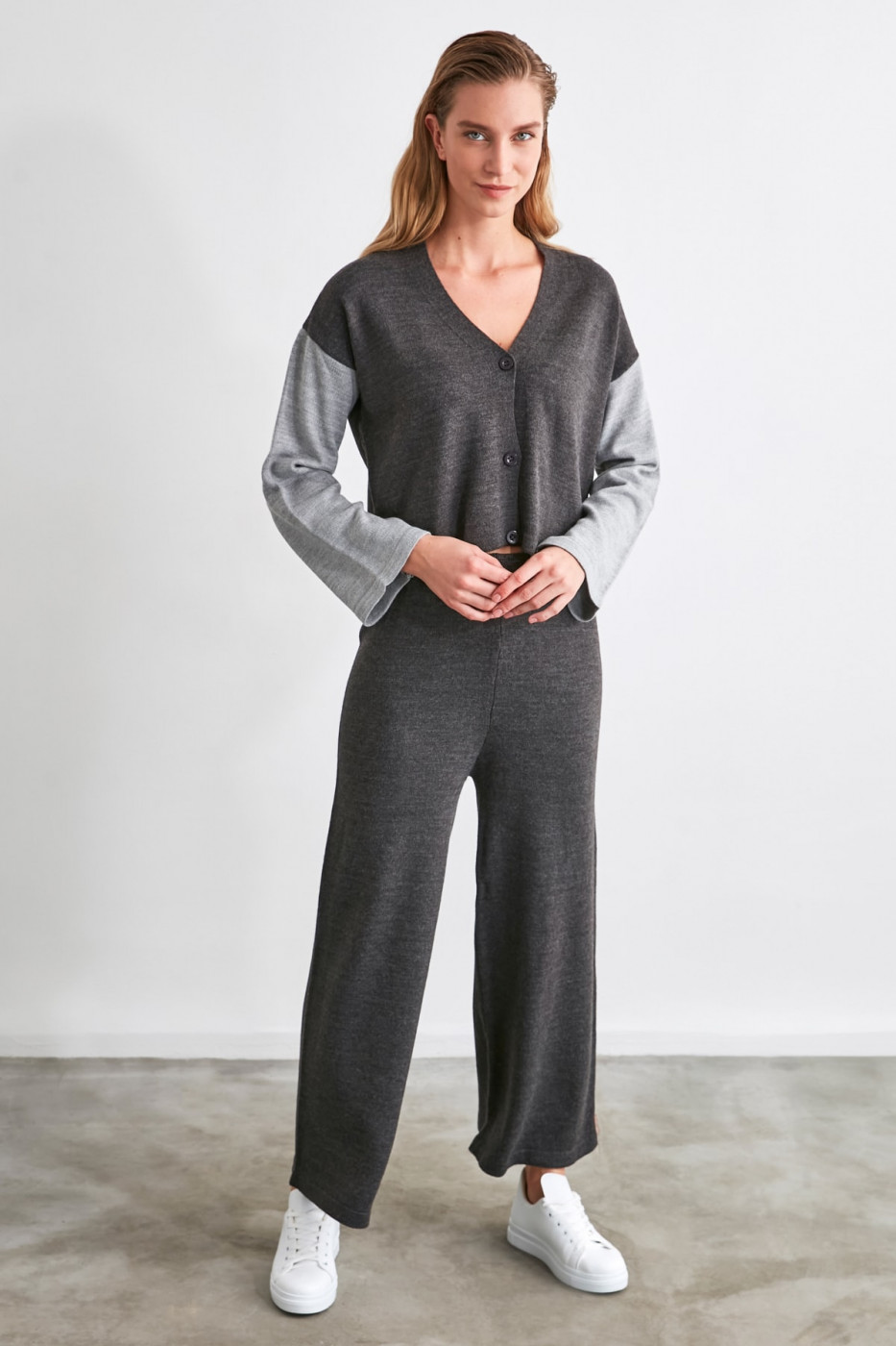 Trendyol Anthracite Button Knitwear Bottom-Top Tool