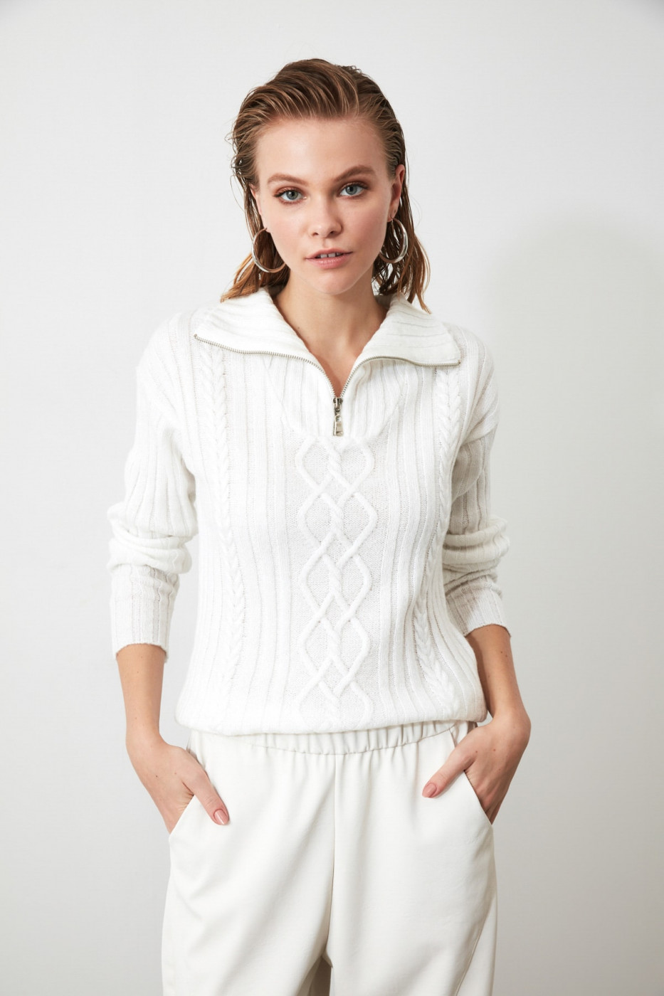 Trendyol Ekru ZipperKk Sweater