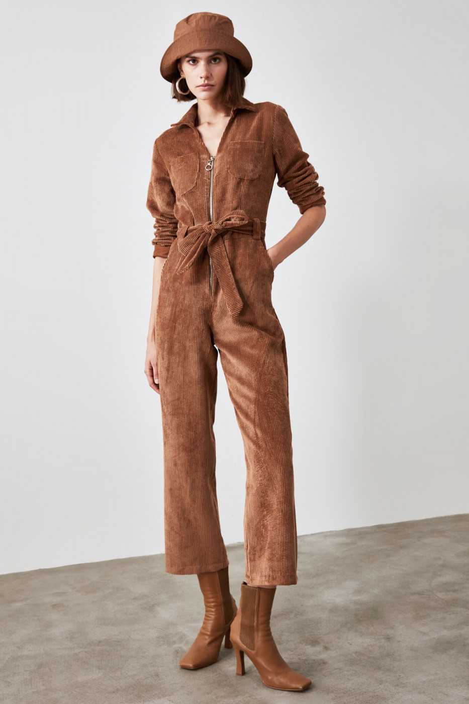 Trendyol Velvet Jumpsuit With Brown Belt Zipper Detailing
