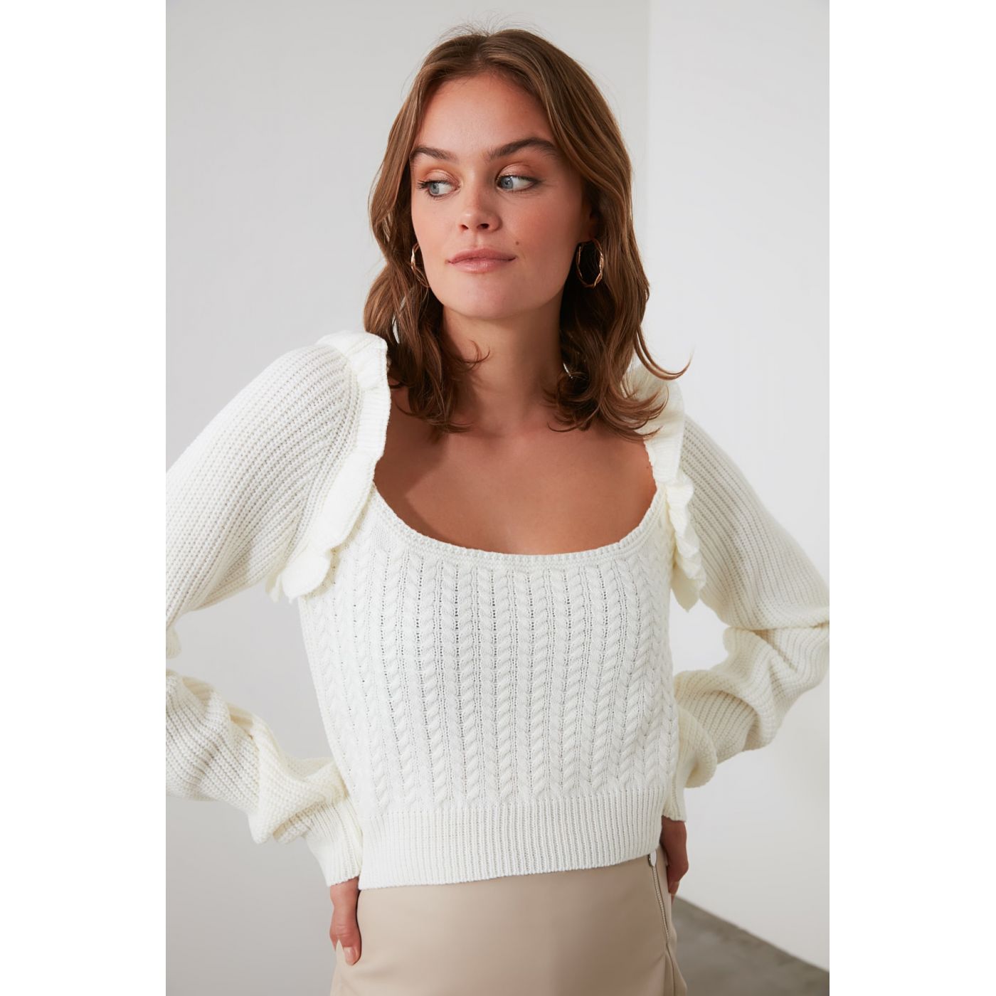 Trendyol Ekru Back Detailed Knitwear Sweater