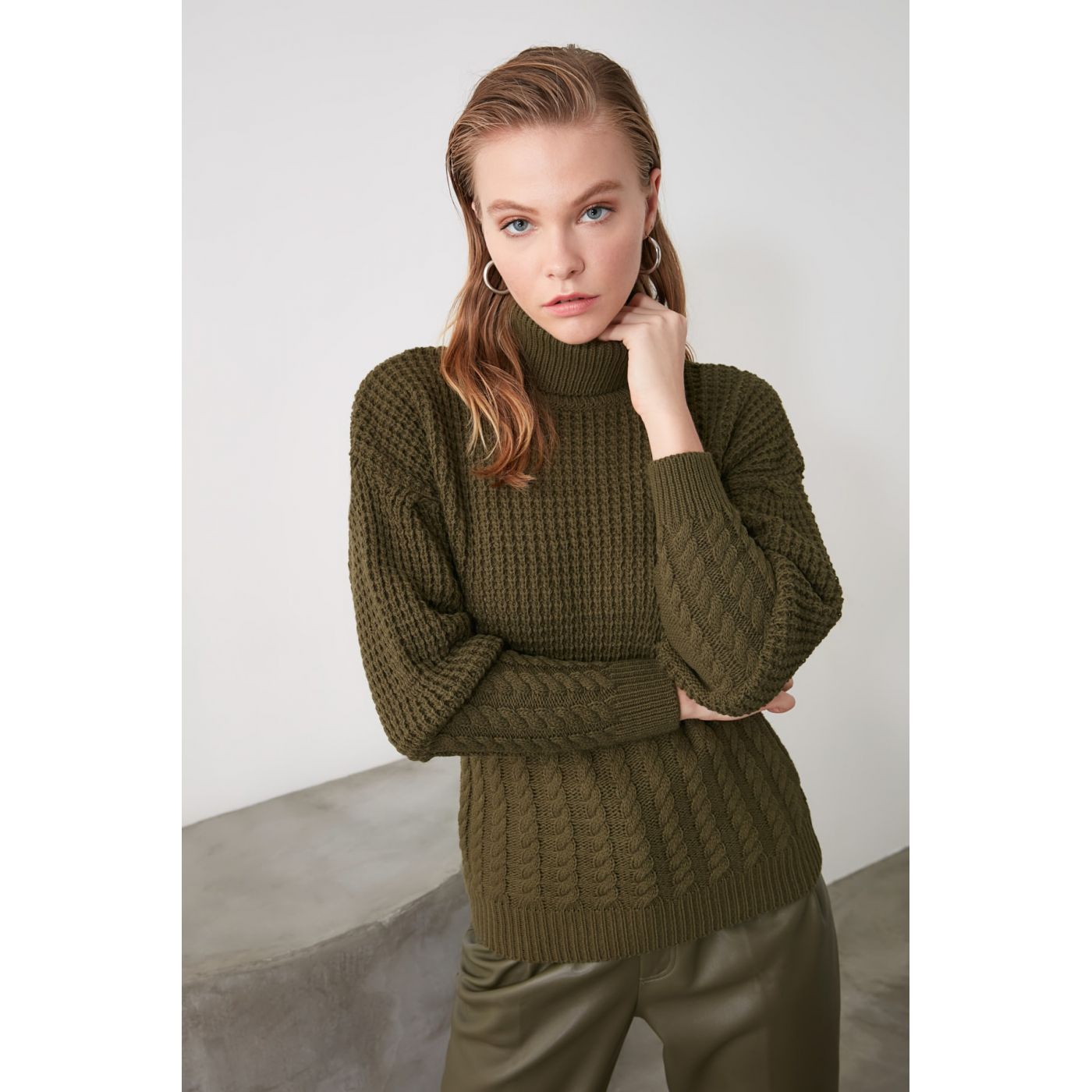 Trendyol Khaki Knitting Detailed Knitwear Sweater