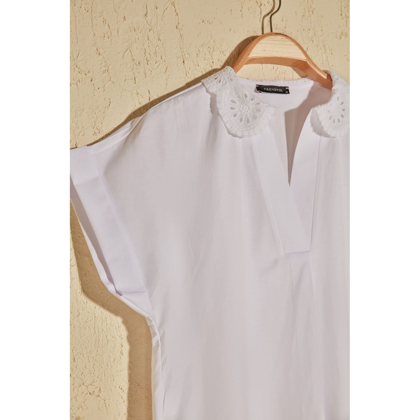 Trendyol Ekru Lace Collar Blouse