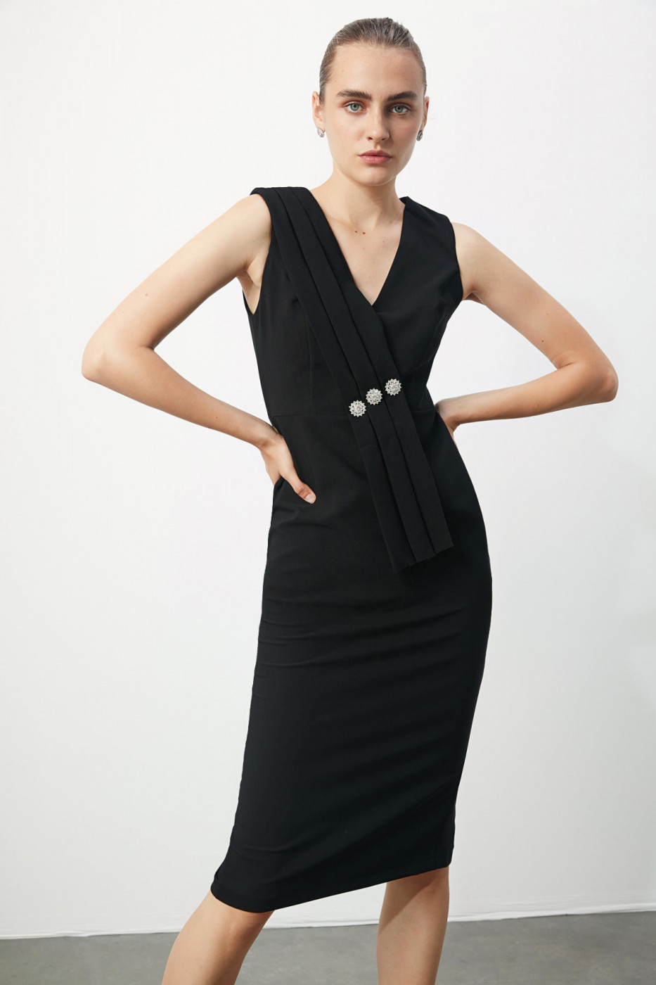Trendyol Black Stone Accessory Dress