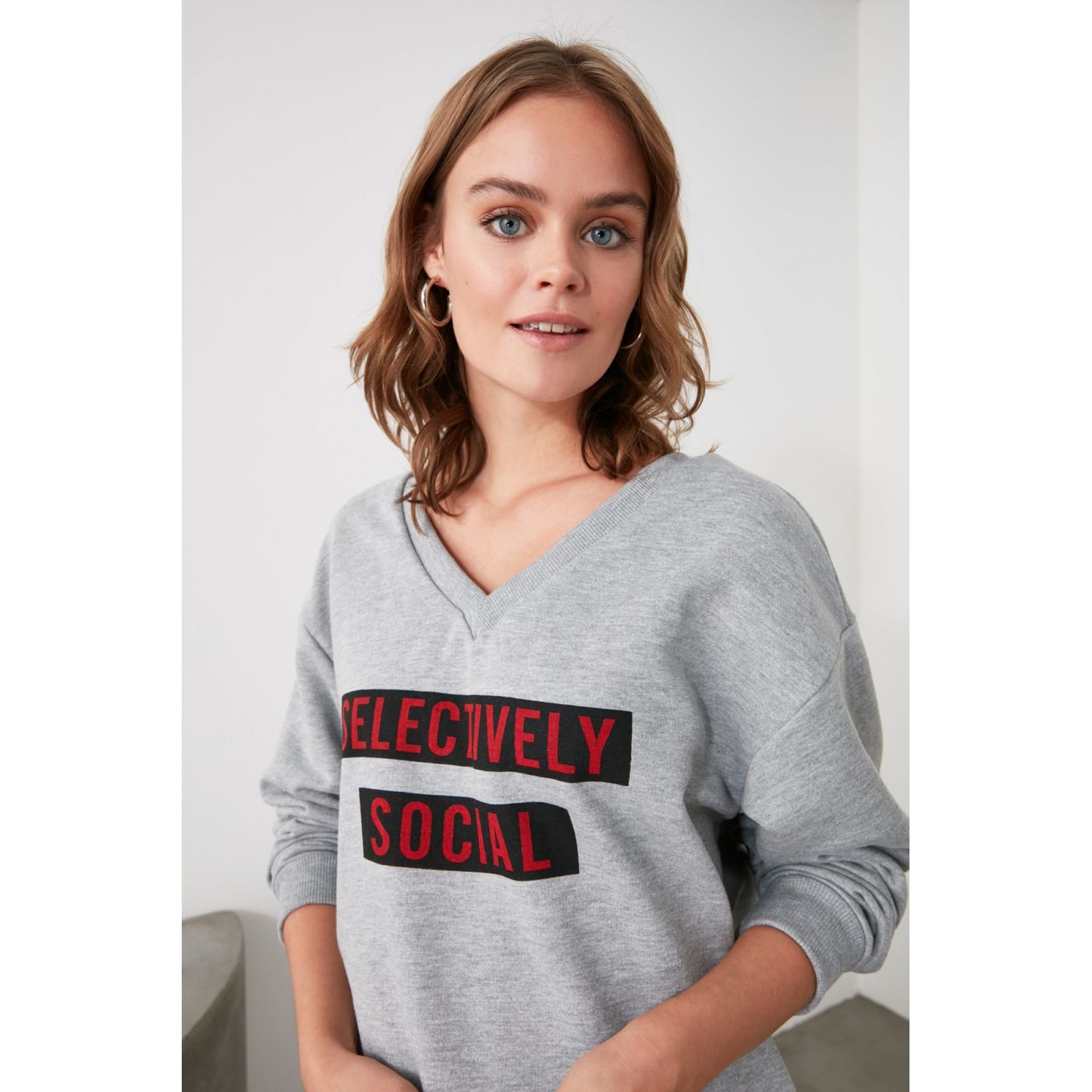Trendyol Grey Printed V-Neck Basic Knitted Sweatshirt