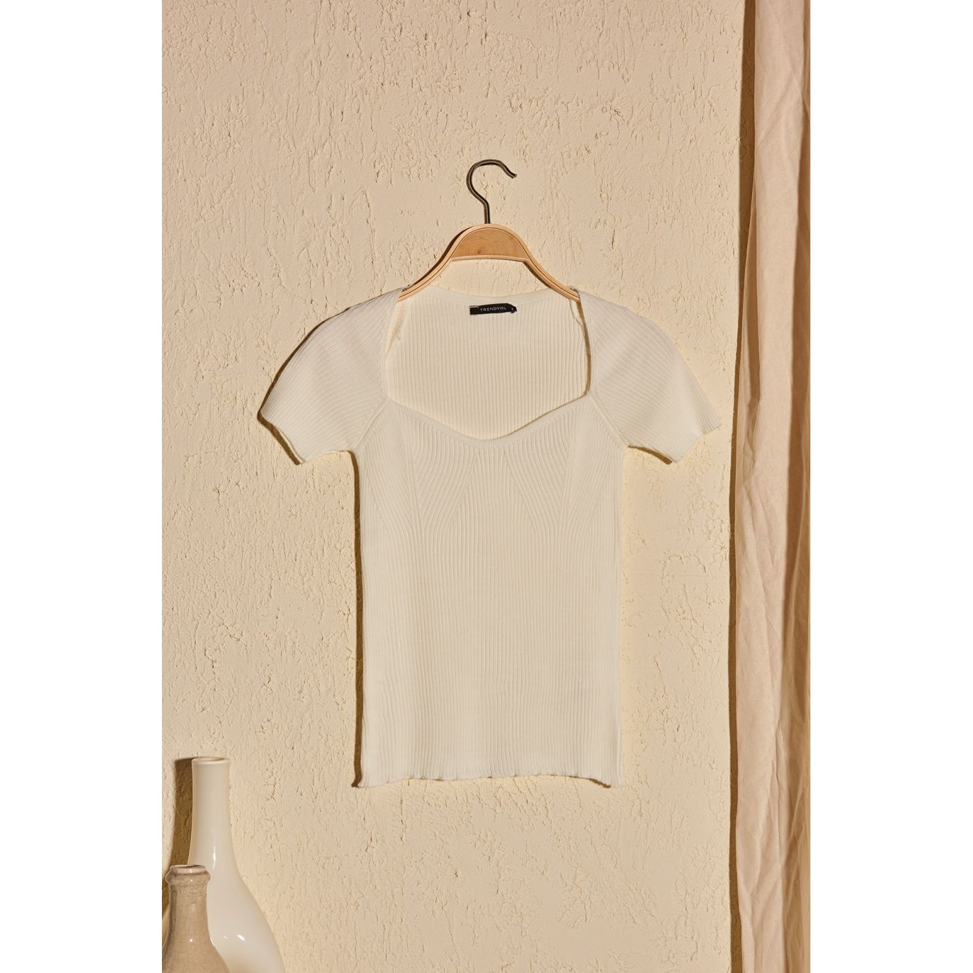 Trendyol Ekru Heart Collar Knitwear Blouse