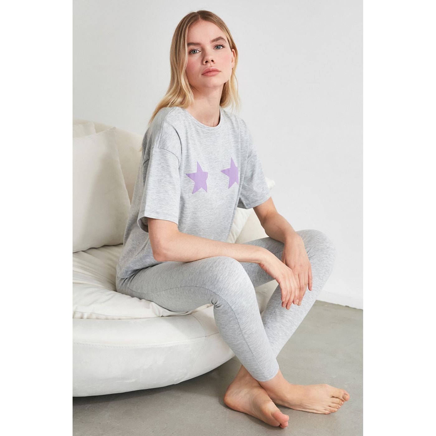 Trendyol Grey Star Printed Knitted Pyjamas Set