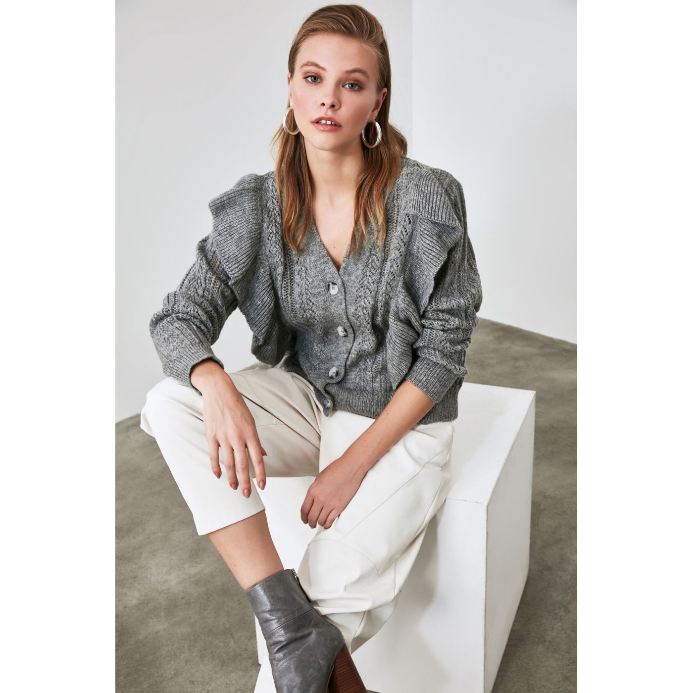 Trendyol Grey Ruffle Detailed Tirko Cardigan