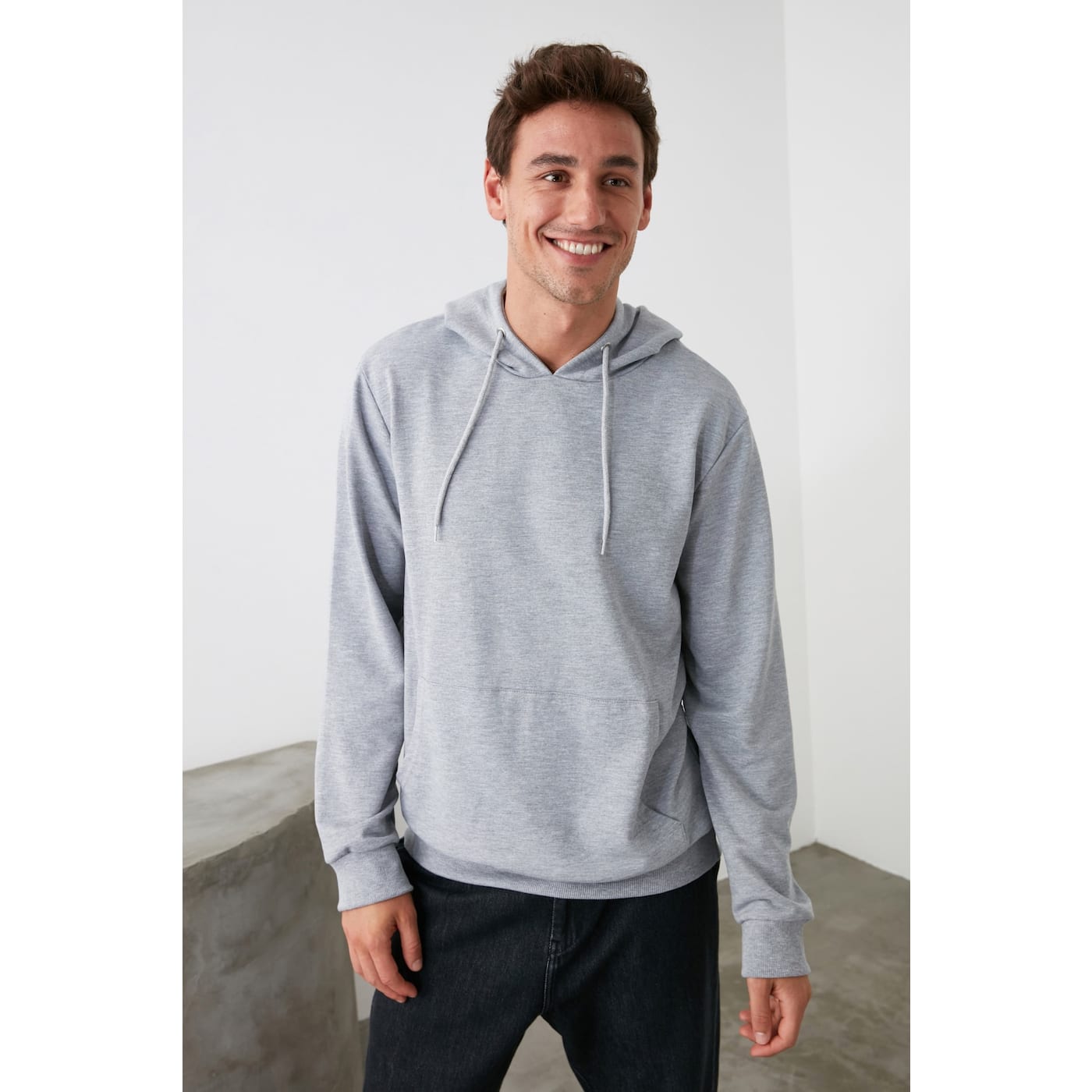 Trendyol Grey Men Hooded Kangaroo Pocket Sweatshirt
