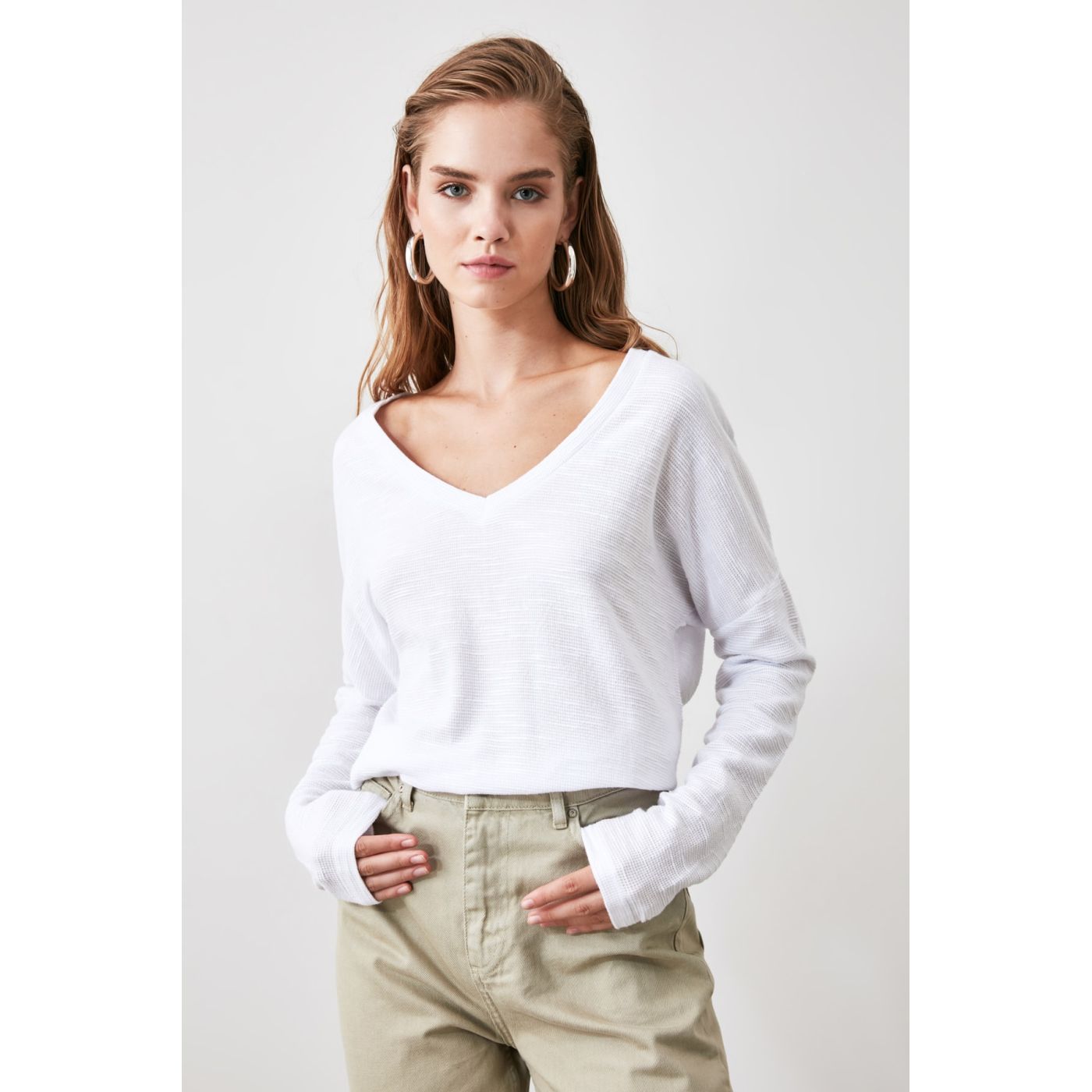 Trendyol White V Collar Basic Knitted Blouse