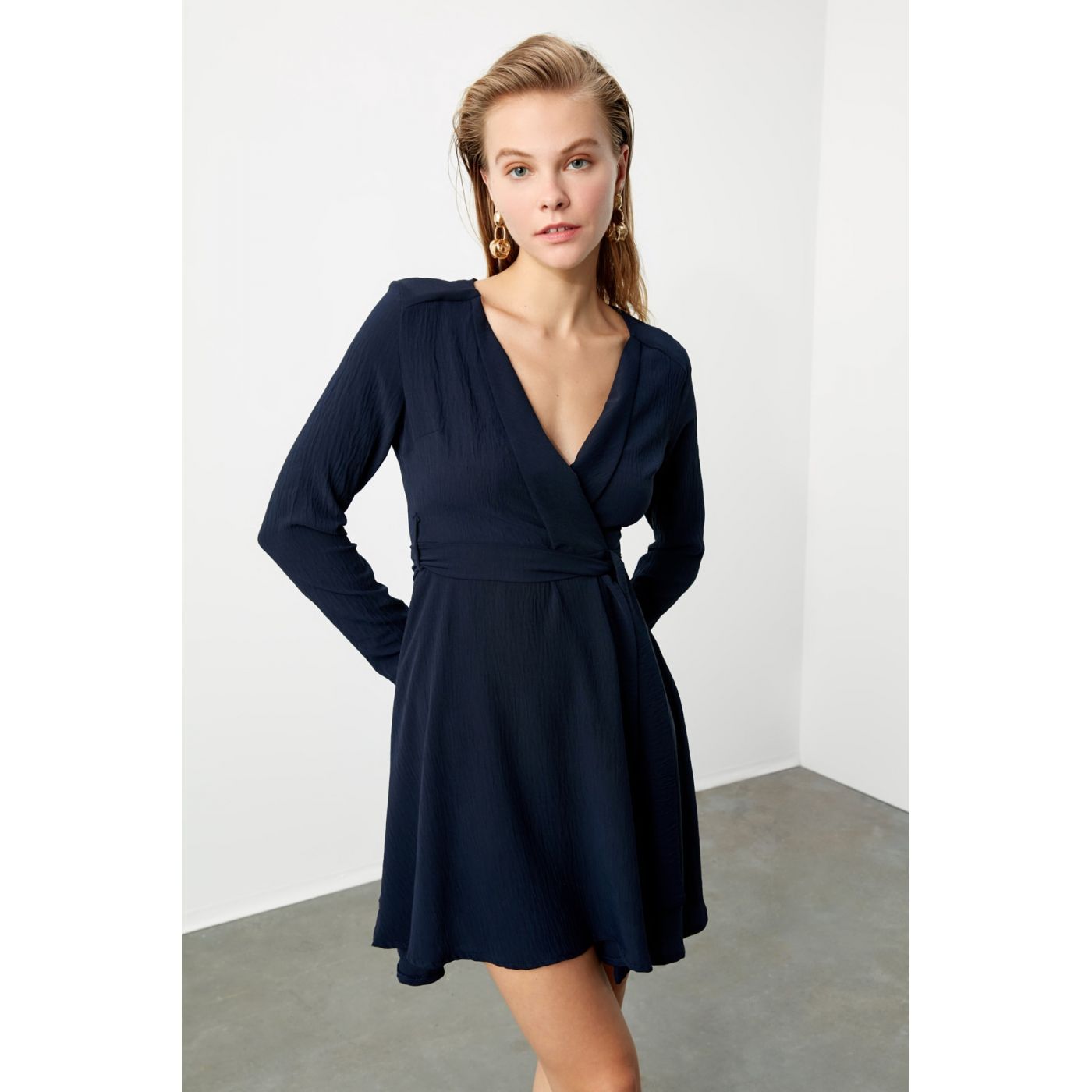 Trendyol Navy Cruise Neck Belt Dress
