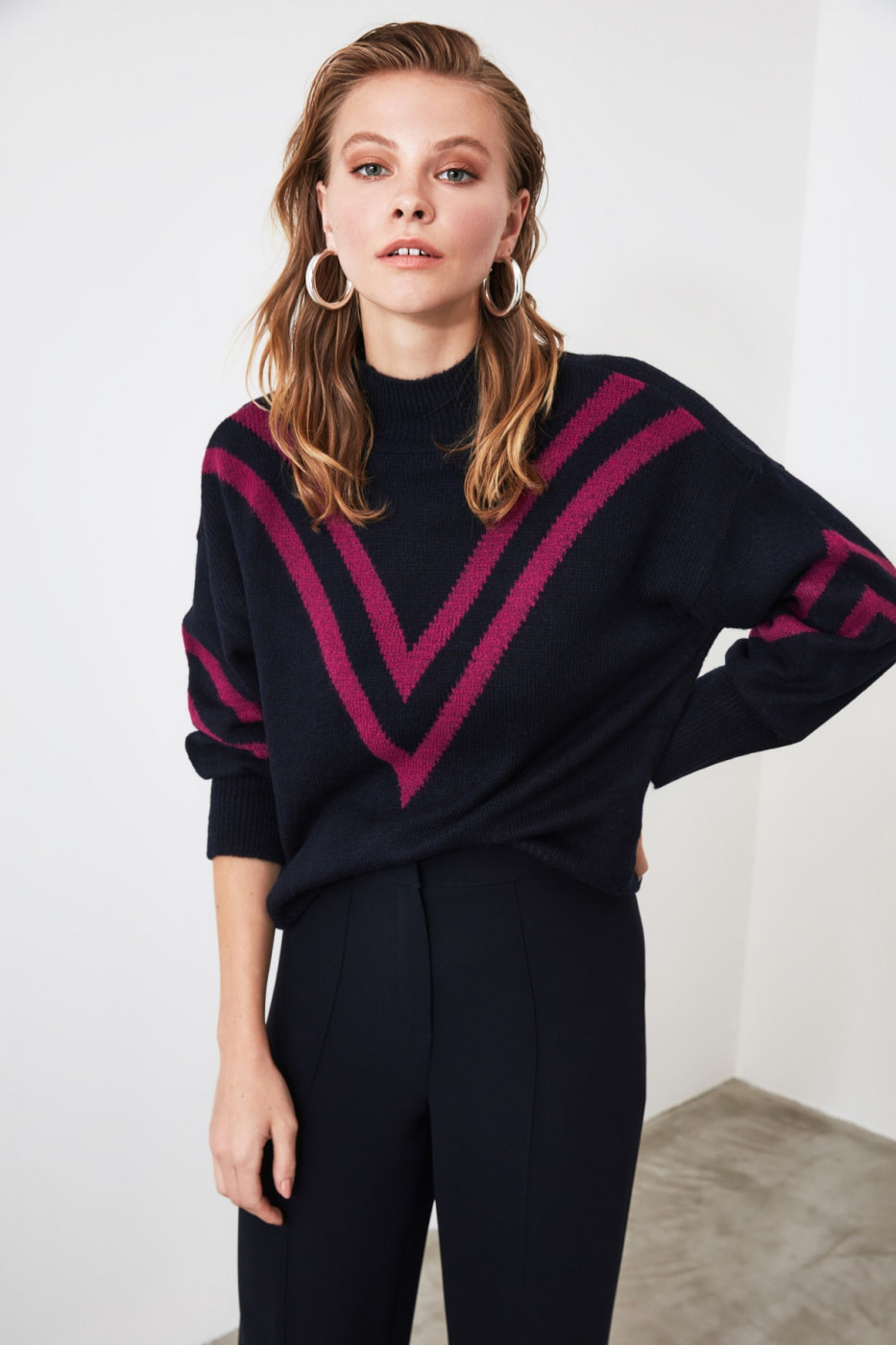 Trendyol Navy Check Detailed Knit sweater