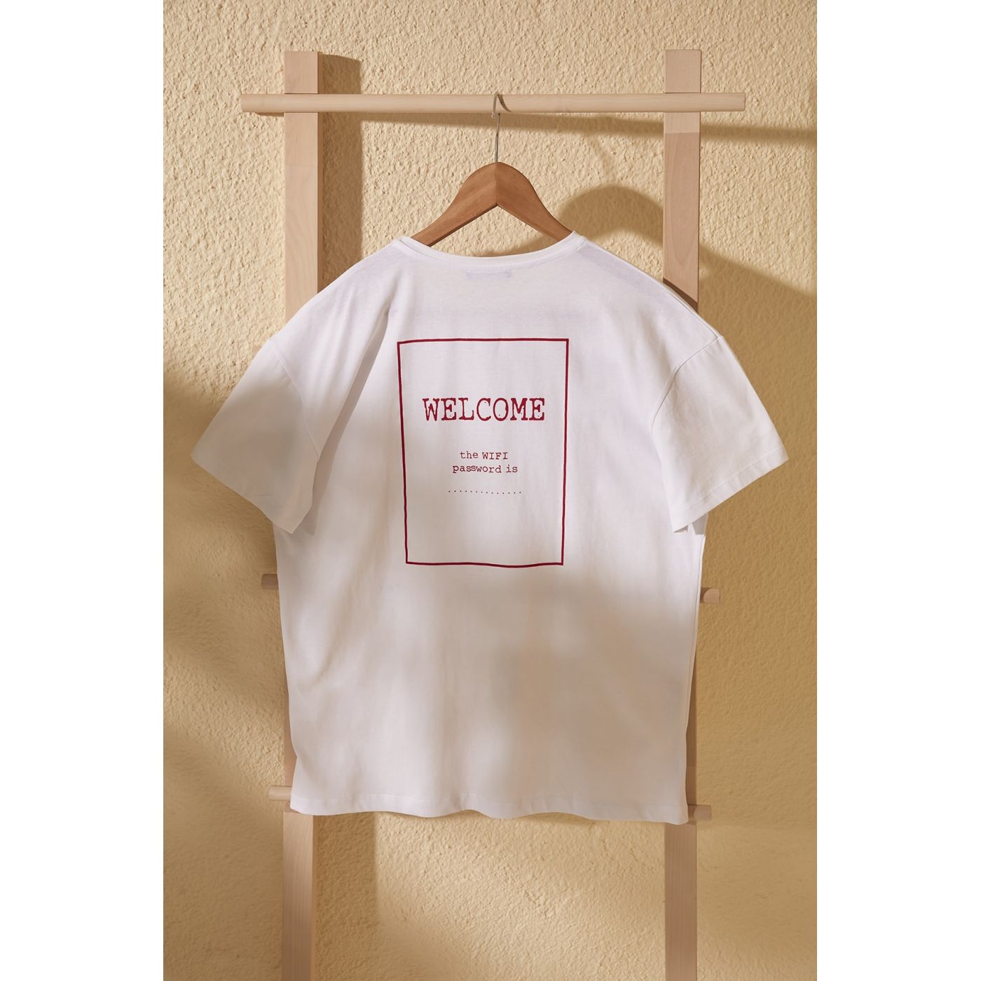Trendyol White Back Printed Boyfriend Knitted T-Shirt