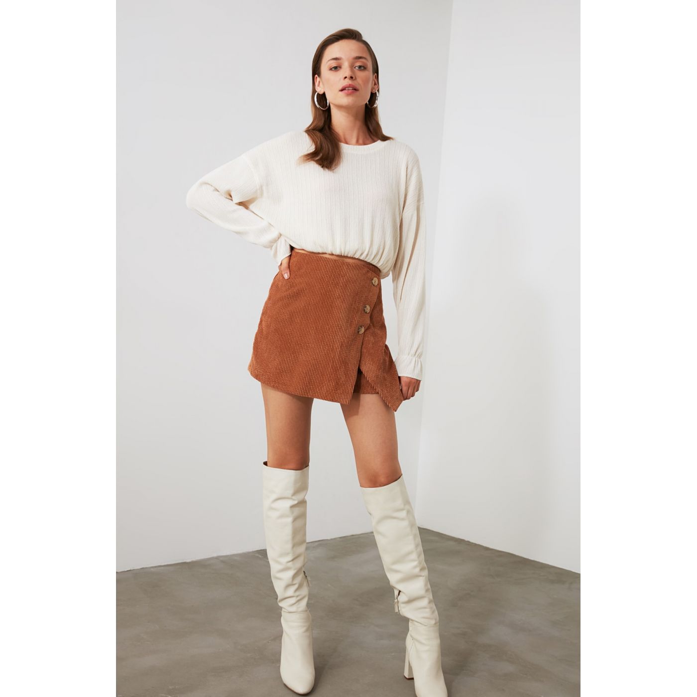 Trendyol Brown Velvet Shorts & Bermuda