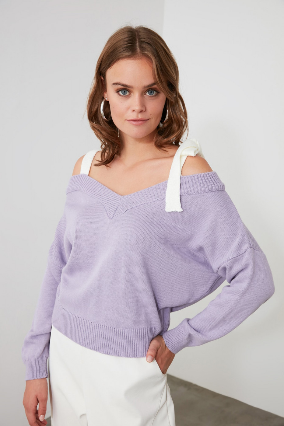 Trendyol Lila Strap Knitwear Sweater