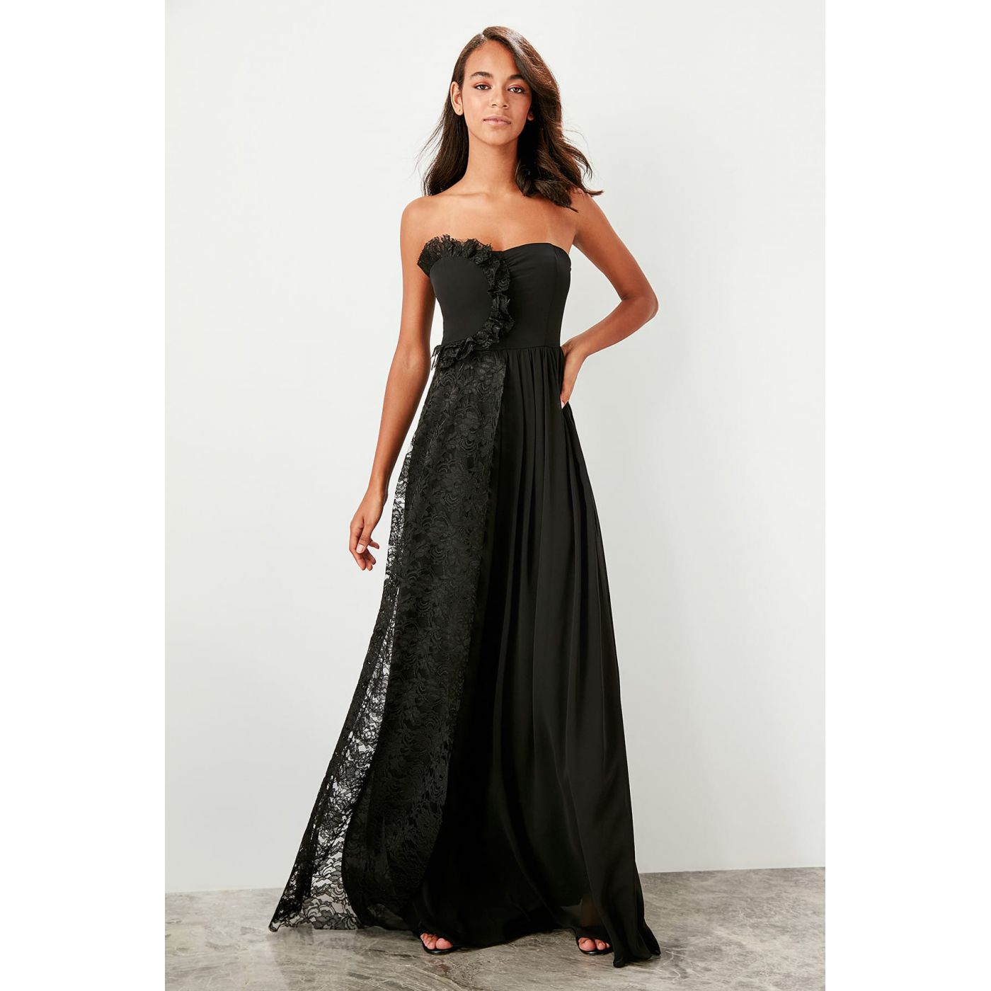 Trendyol Black lace detailed evening dress