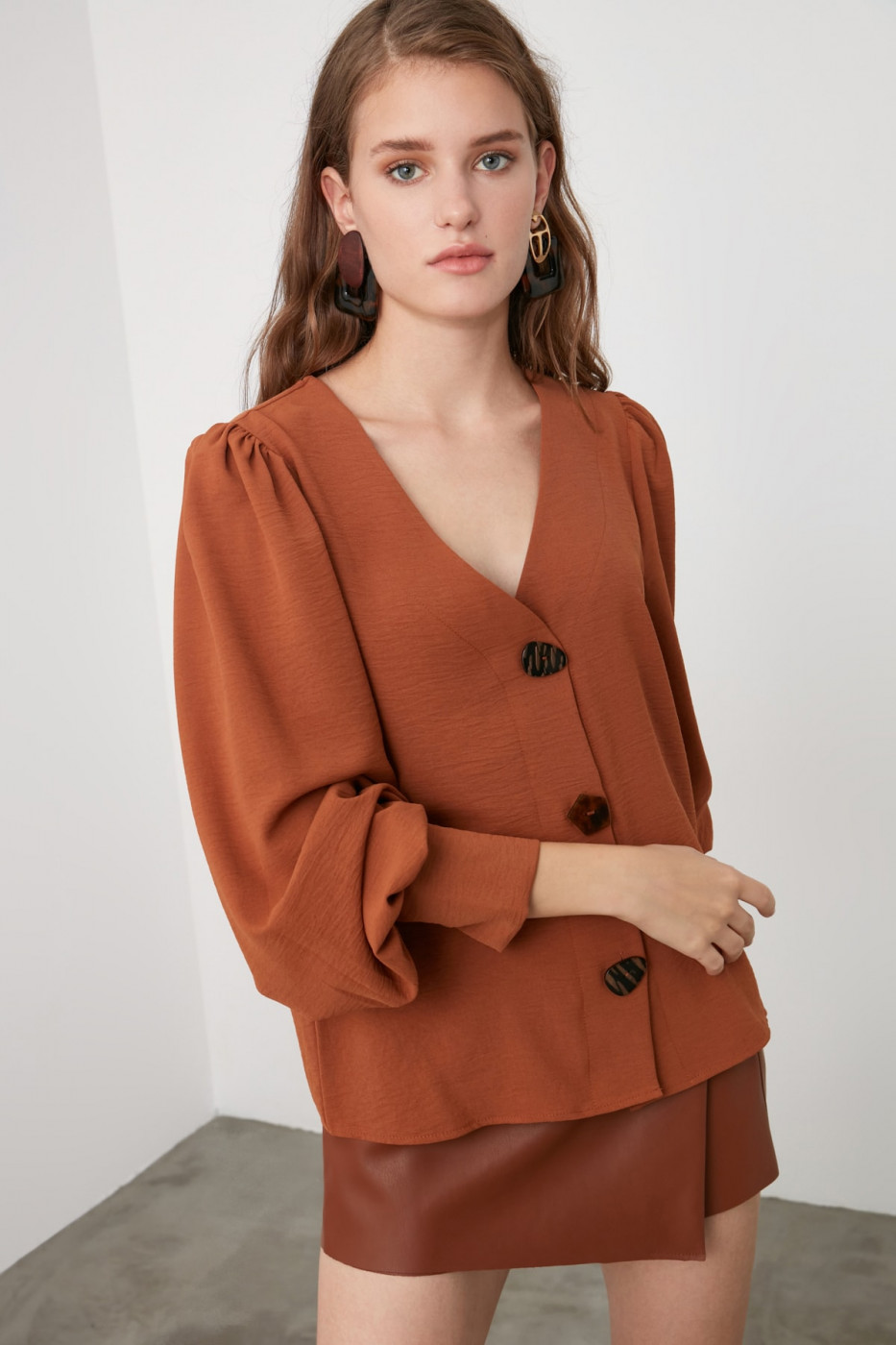 Trendyol Tandute Button Detailed Blouse