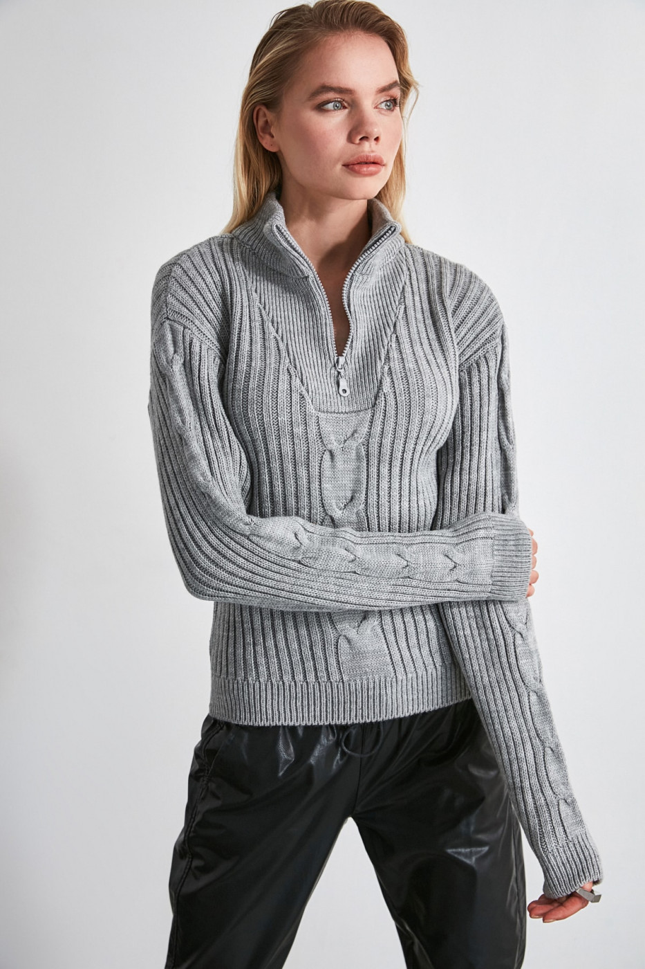 Trendyol Gray Zipper Detailed Knitwear Sweater