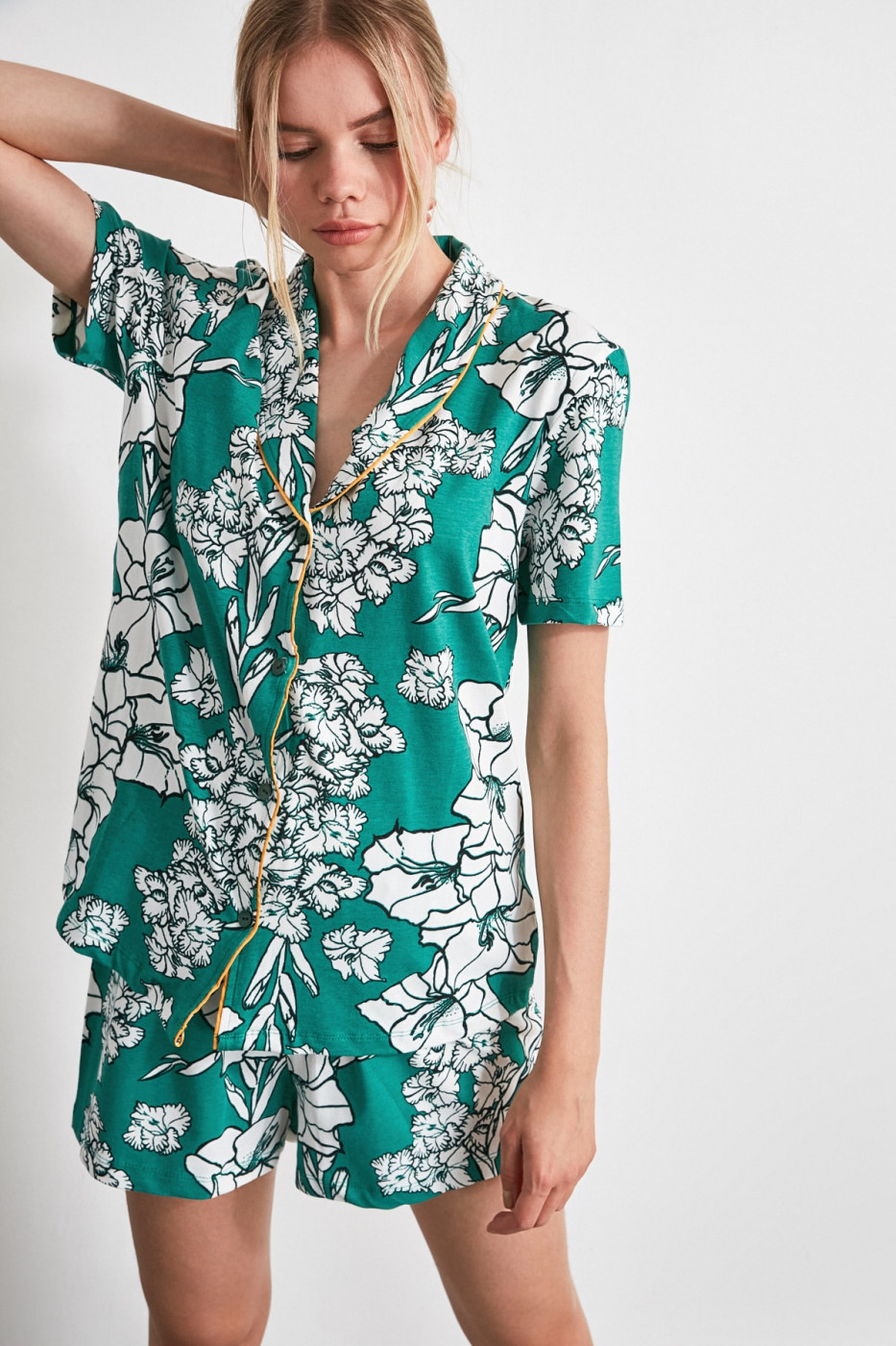 Trendyol Multi-Color Floral Printed Knitted Pyjamas Set
