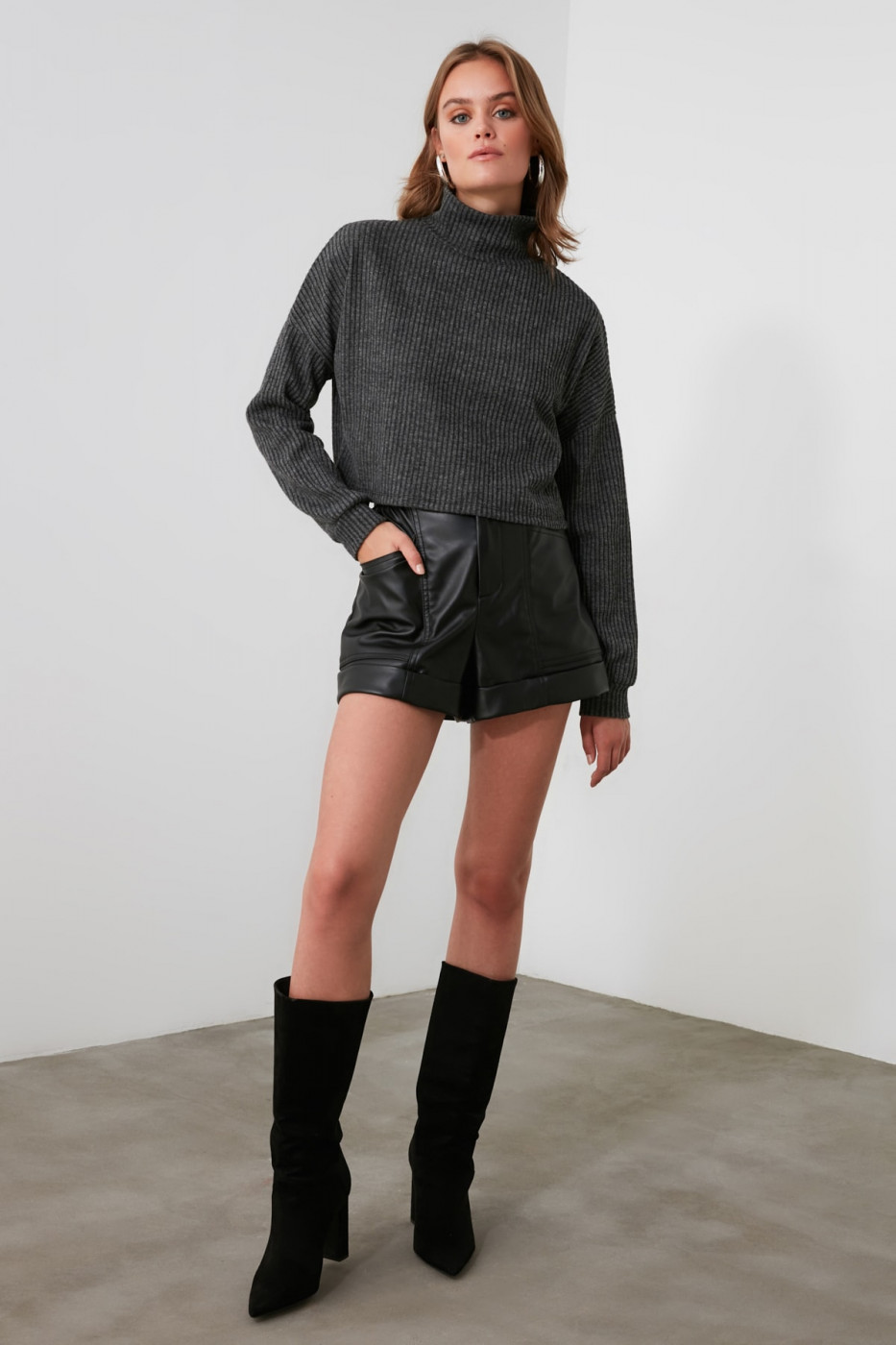 Trendyol Anthracite Turtleneer Knitted Blouse