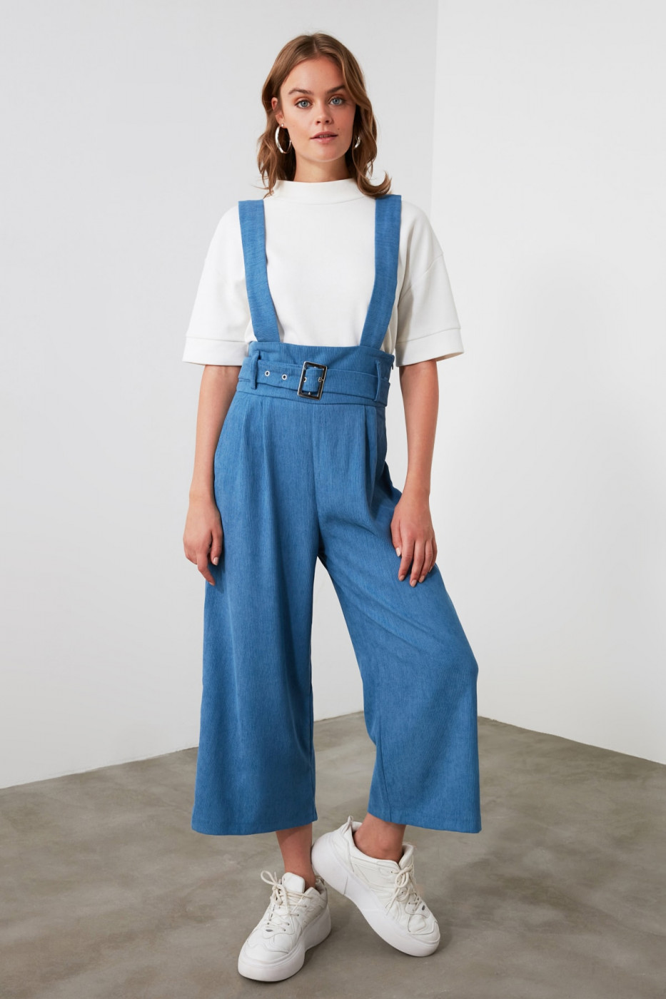 Trendyol Indigo BeltEd Slim Wick Velvet Jumpsuit