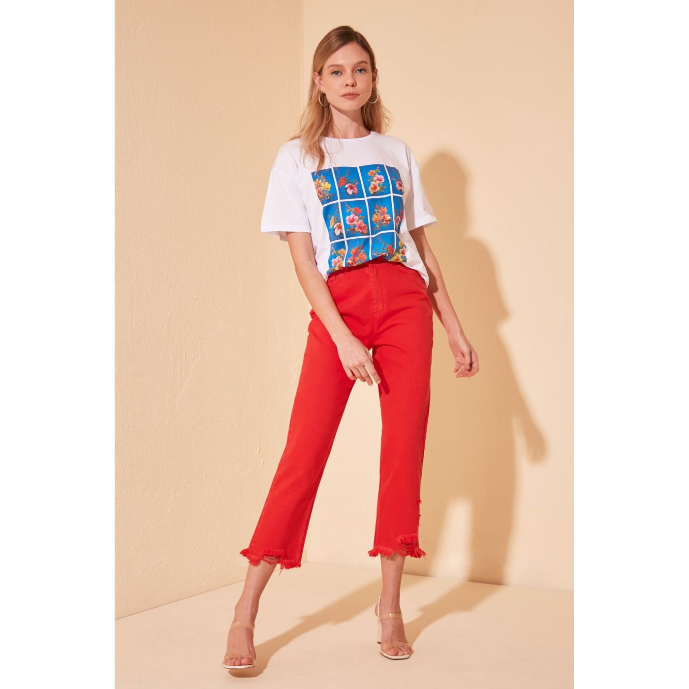 Trendyol Red Hem ripped High Waist Straight Jeans