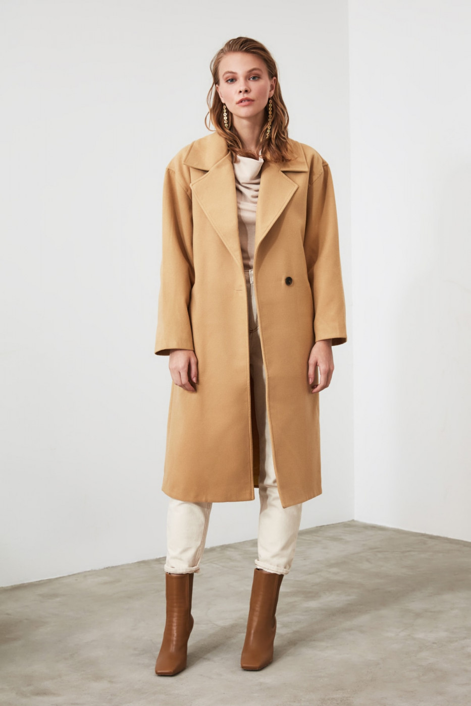 Trendyol Long Cachet Coat With Mink Front Button