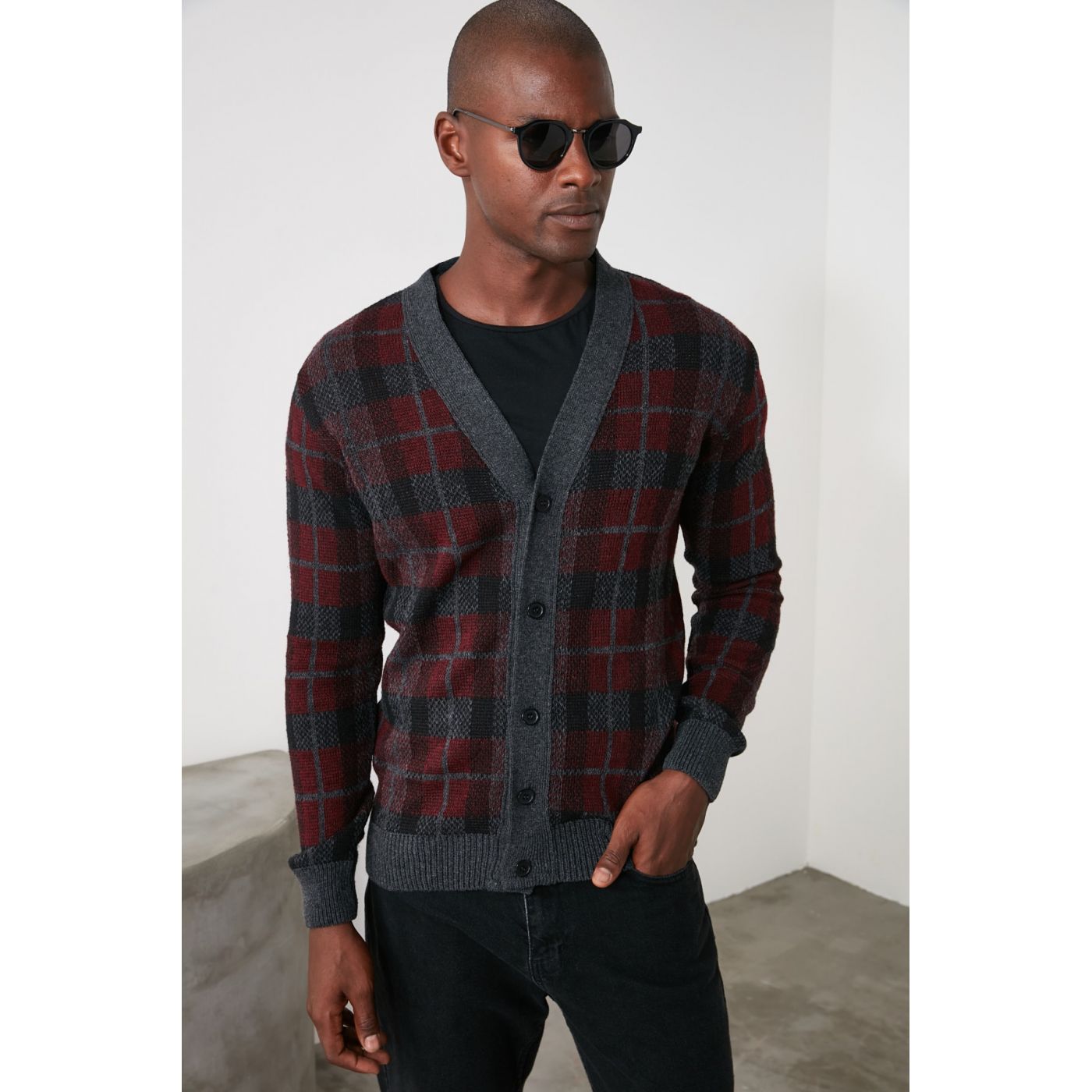 Trendyol Anthracite Men's Plaid Knitwear Cardigan
