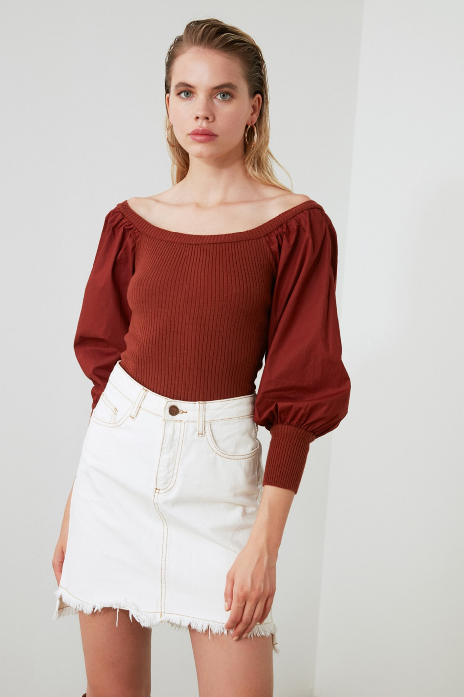 Trendyol Cinnamon Balloon Arm Carmen Collar Knit Sweater