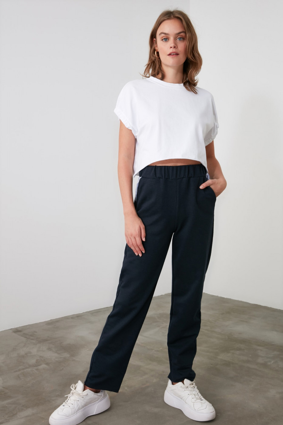 Trendyol Navy Pocket Detailing Straight Knitted Tracksuit bottom