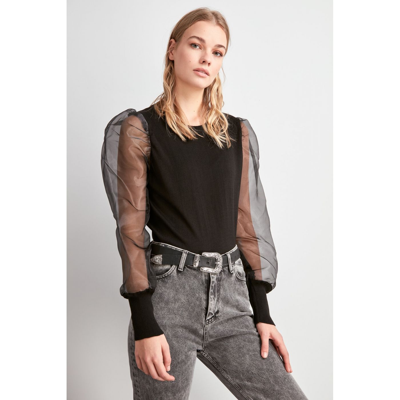Trendyol Black Organza Arm Detailed Knitwear Sweater