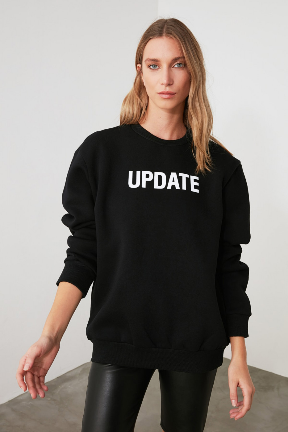 Trendyol Black Printed Basic Knitted Sweatshirt