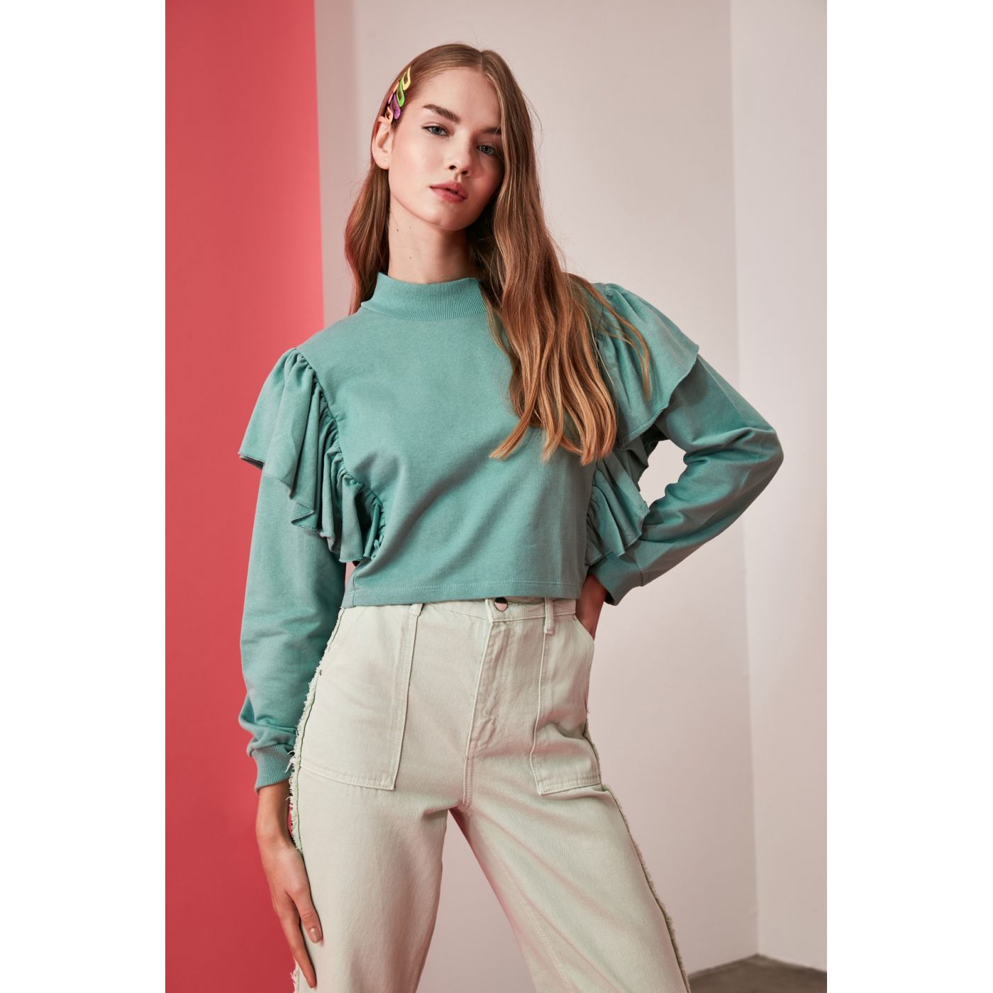 Trendyol Mint Ruffly Crop Knitted Sweatshirt