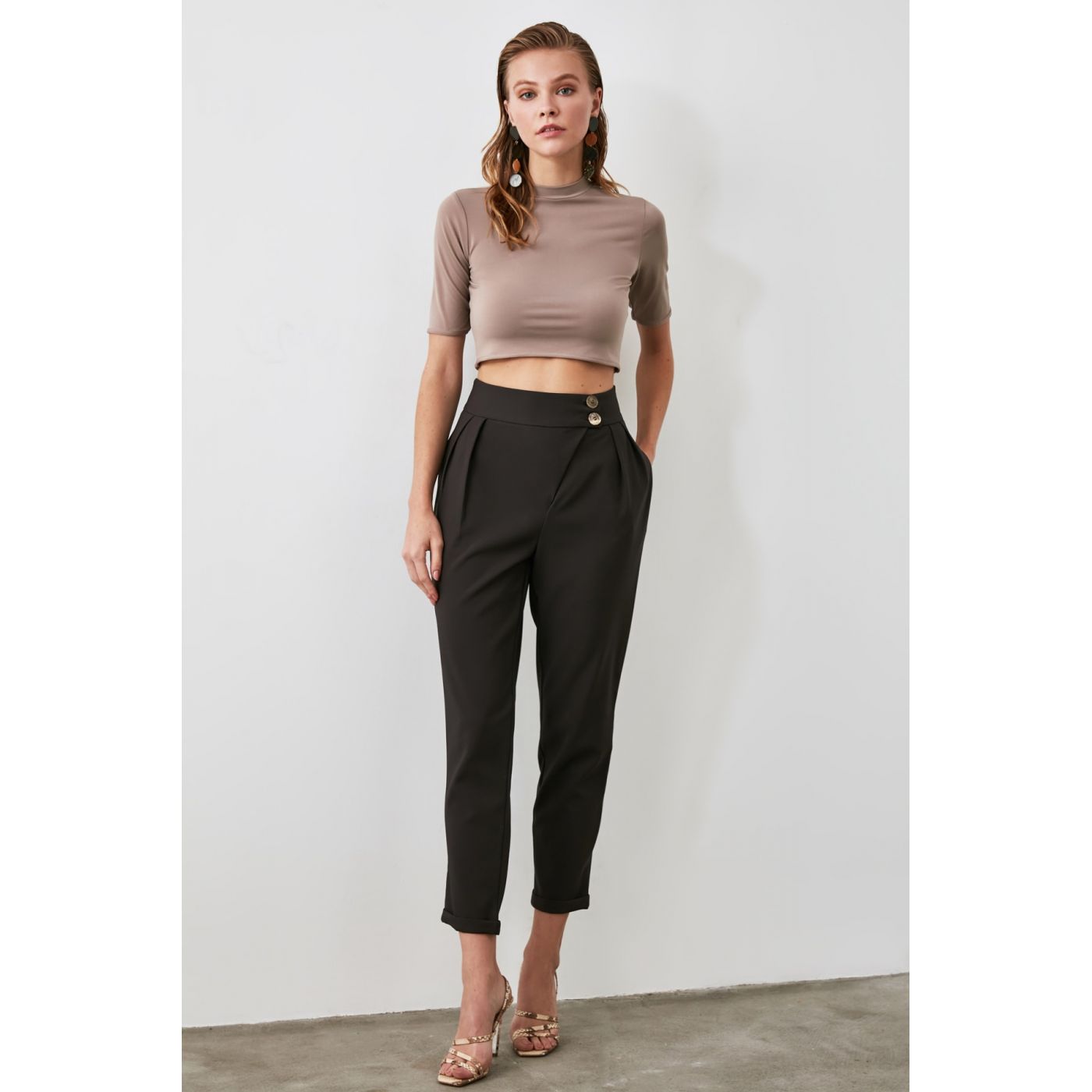 Trendyol Black Verev Off Battery Carrot Pants