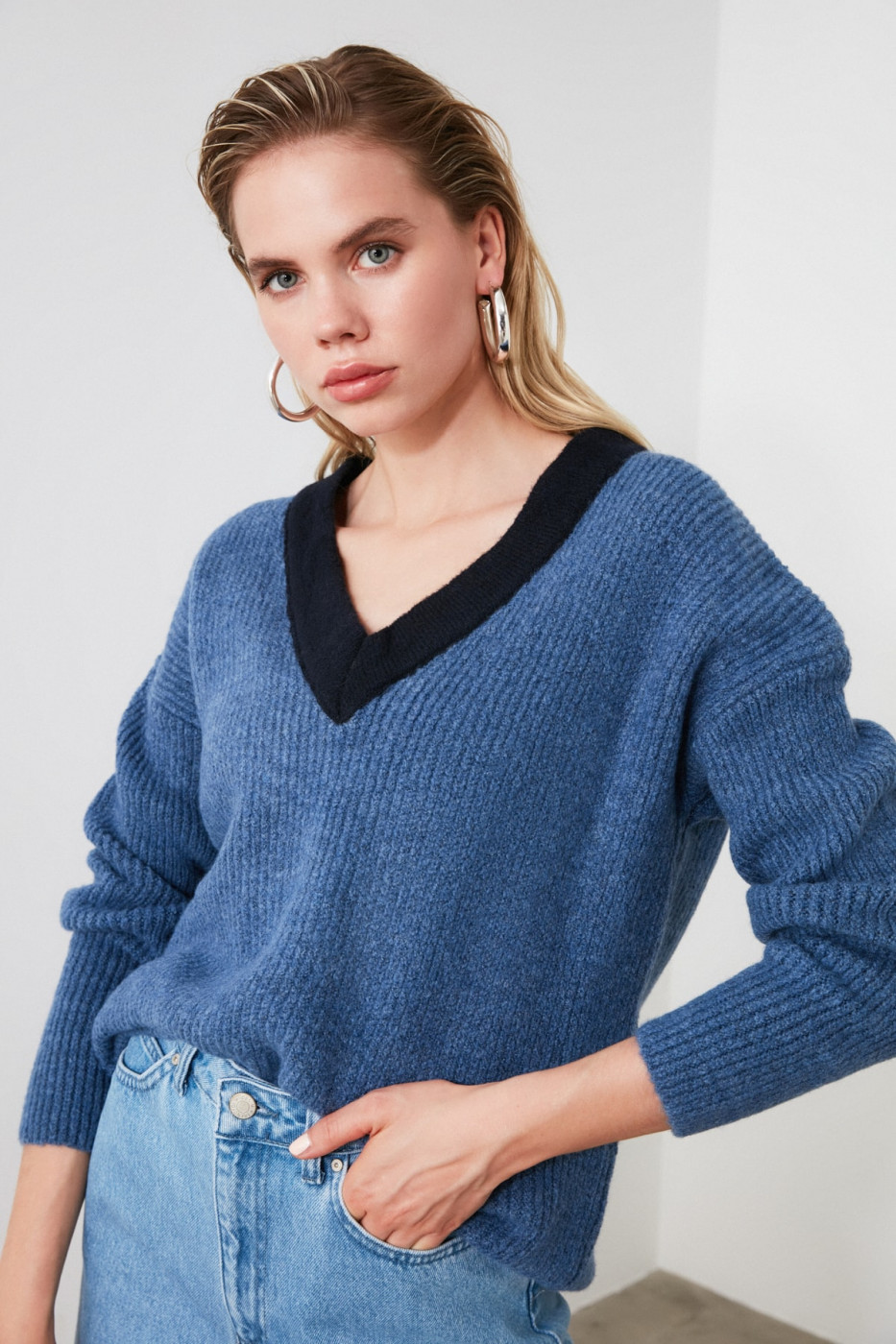 Trendyol Indigo V Collar Knit Sweater