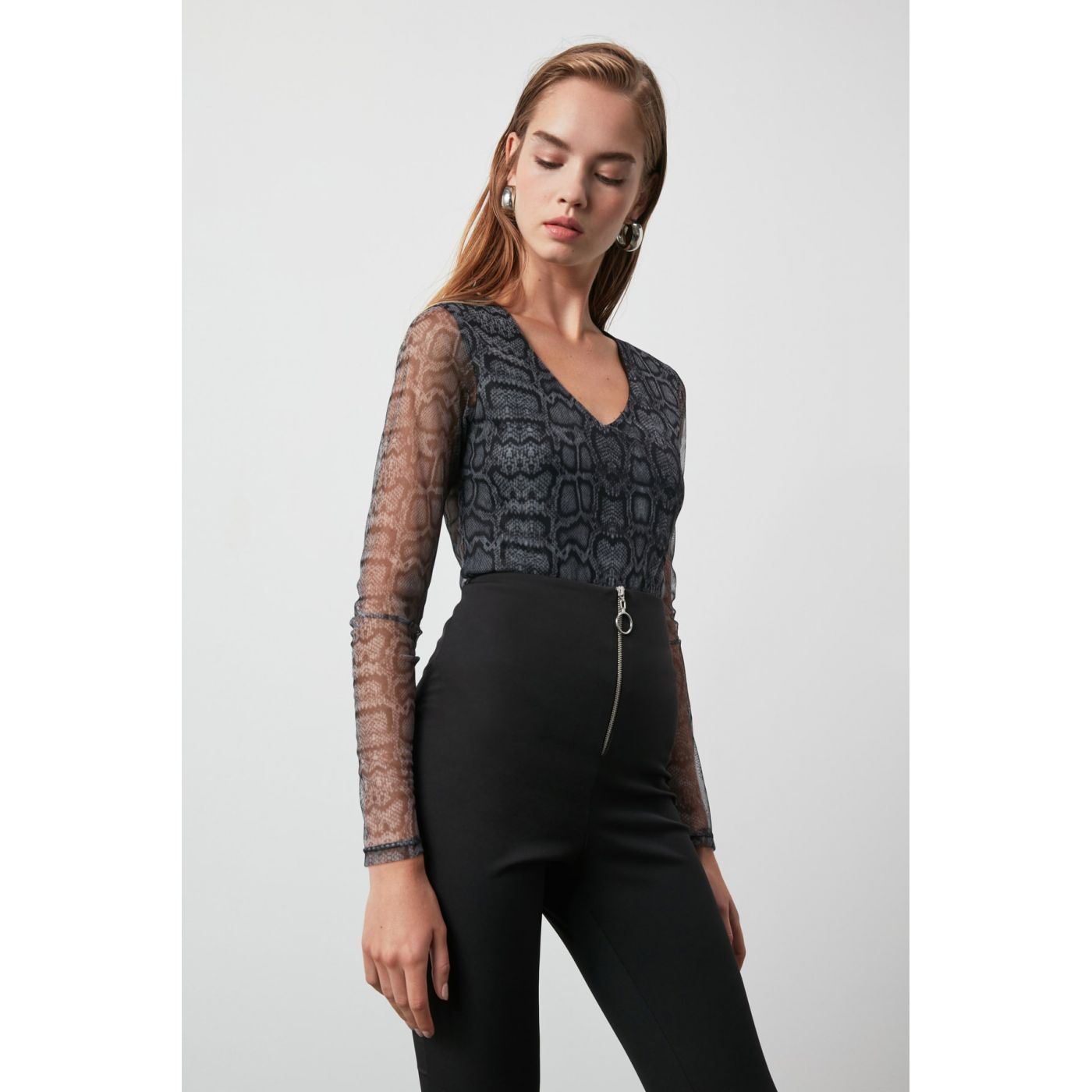 Trendyol Knitted Body WITH Black Transparent Press-studs