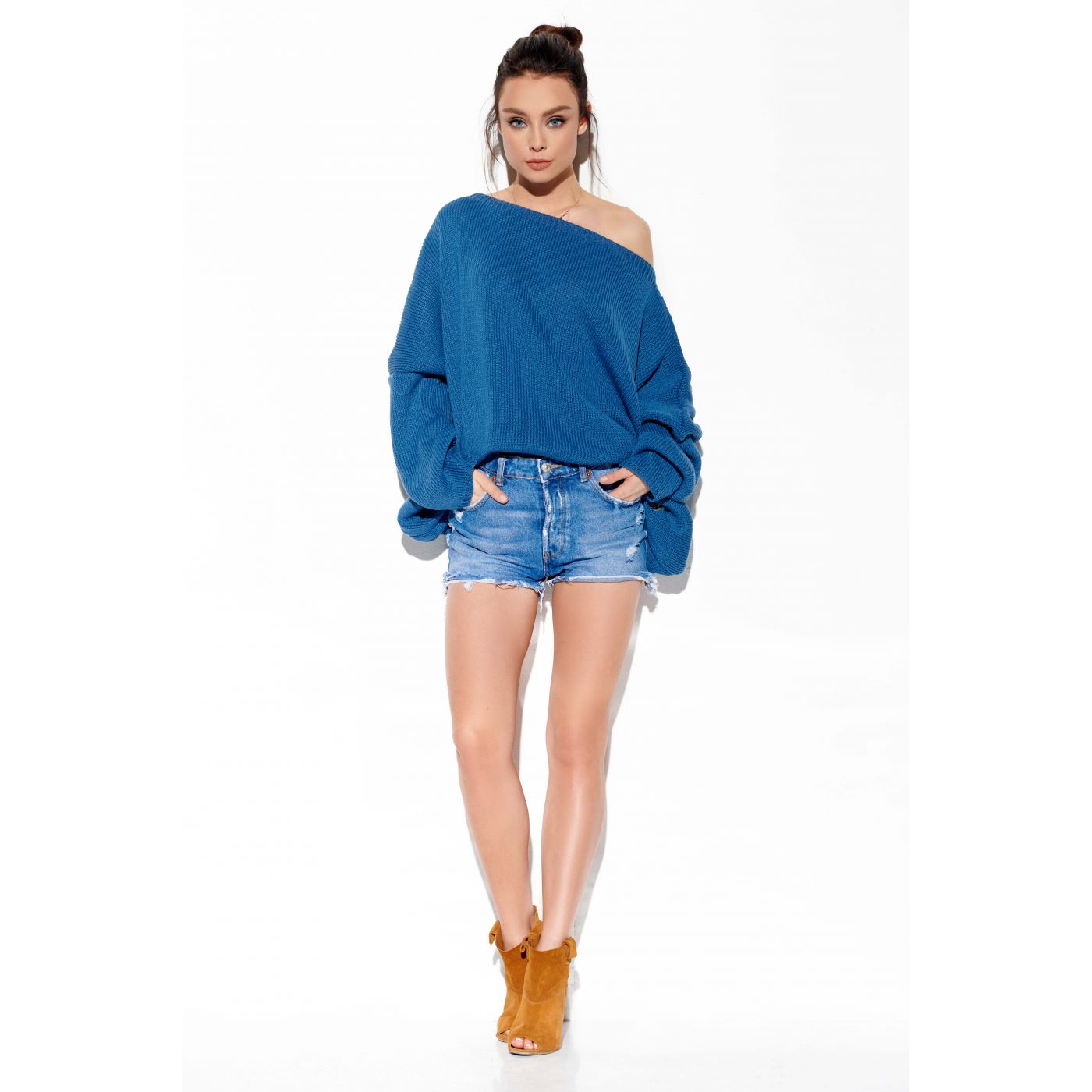 Lemoniade Woman's Sweater LS277 Jeans