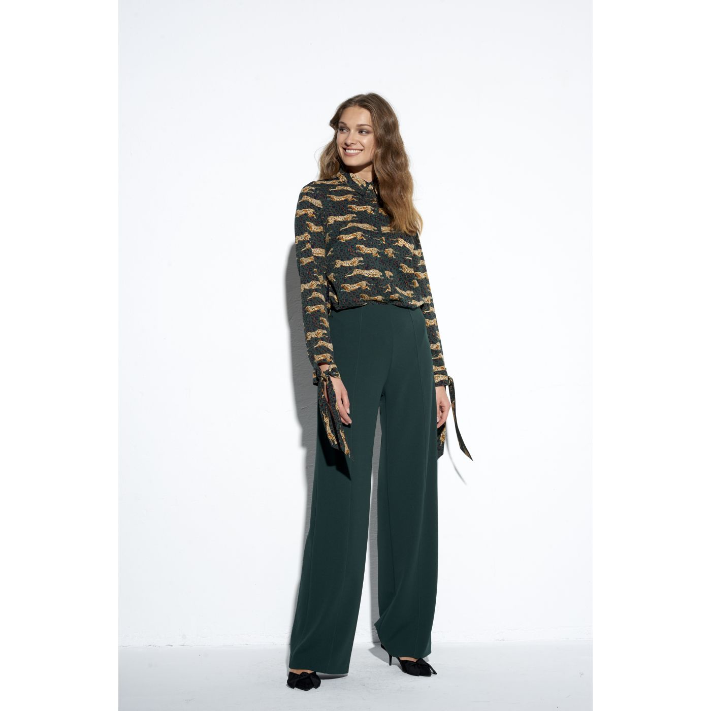 Ezuri Woman's Blouse 5508