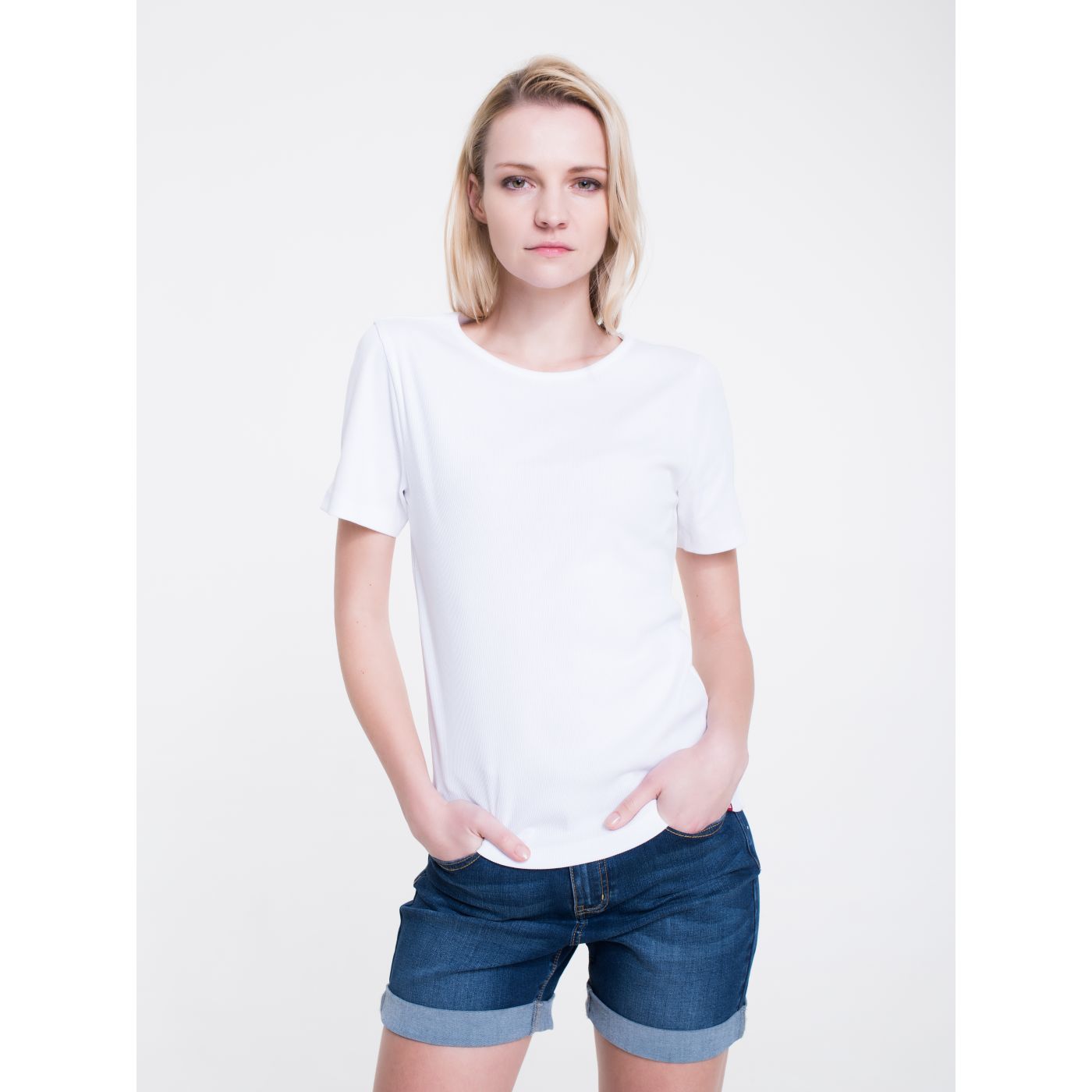 Big Star Woman's Shortsleeve T-shirt 158851 -100