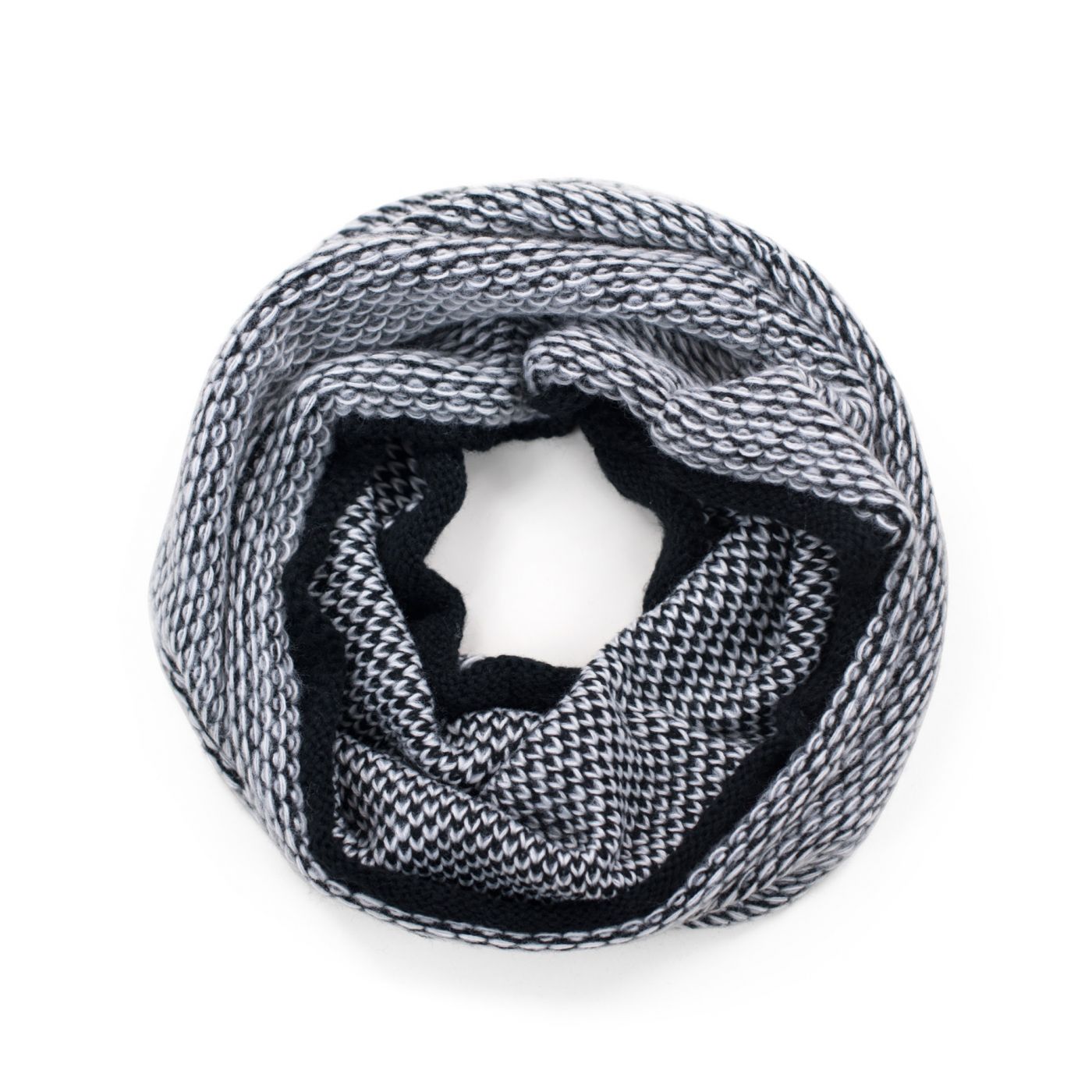 Art Of Polo Woman's Scarf Sz16822 Black/White