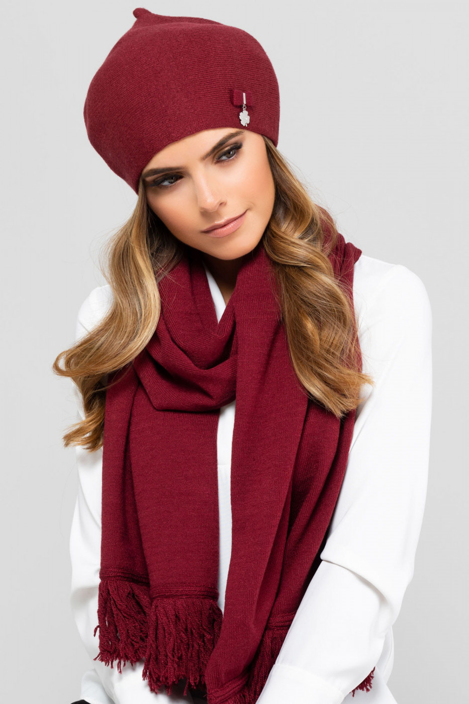 Kamea Woman's Beret K.19.006.15 Crimson