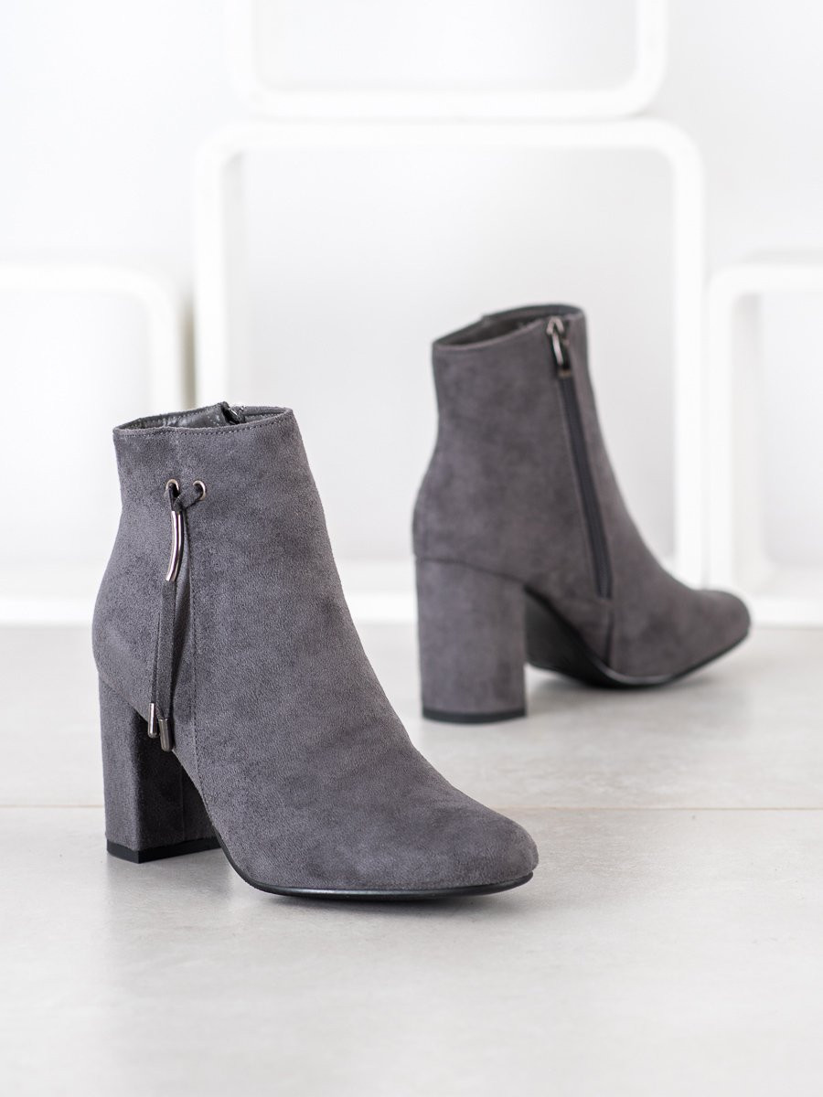 GOODIN GREY BOOTIES WITH TASSELS