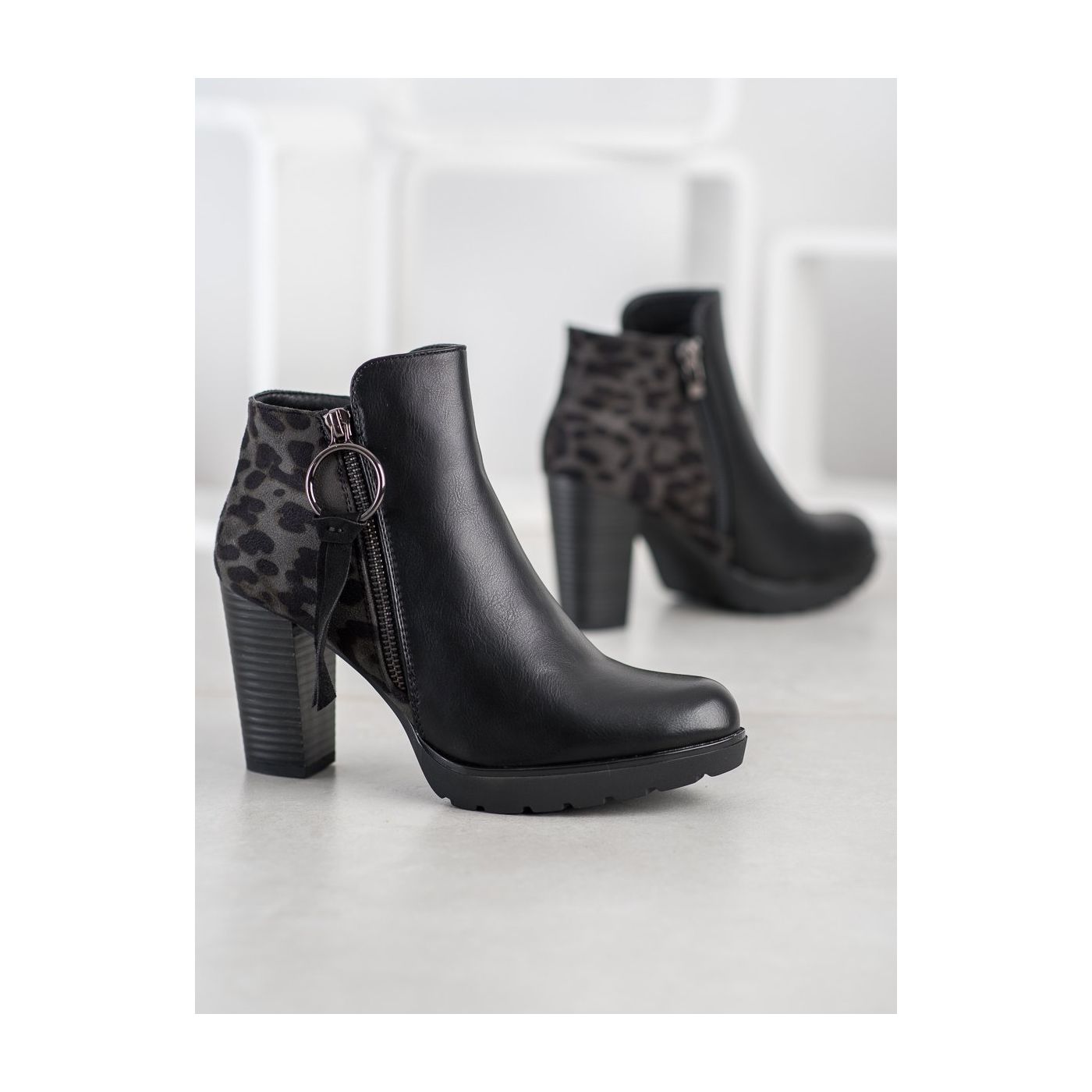 GOODIN WARM LEOPARD PRINT BOOTIES