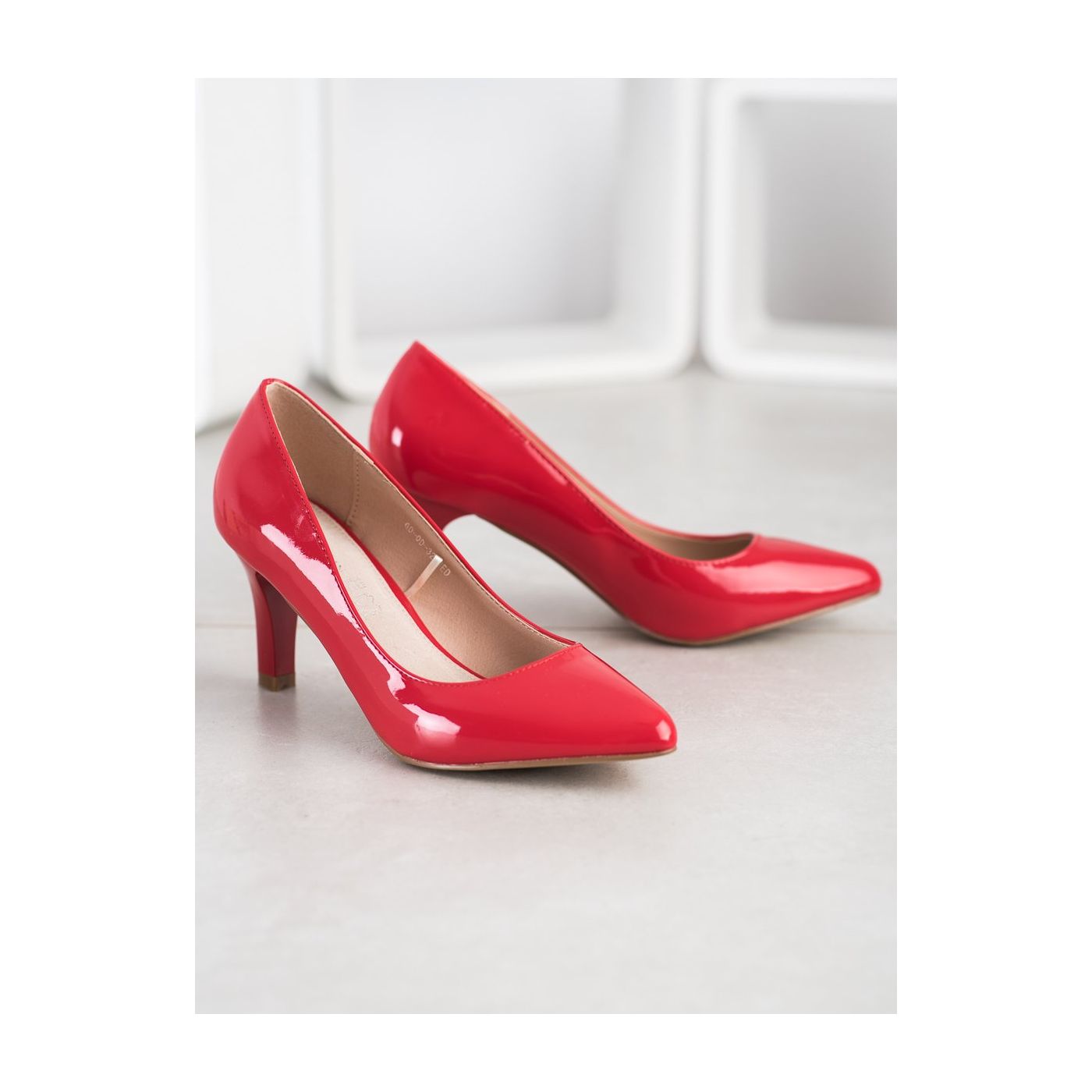 GOODIN LACQUERED PUMPS